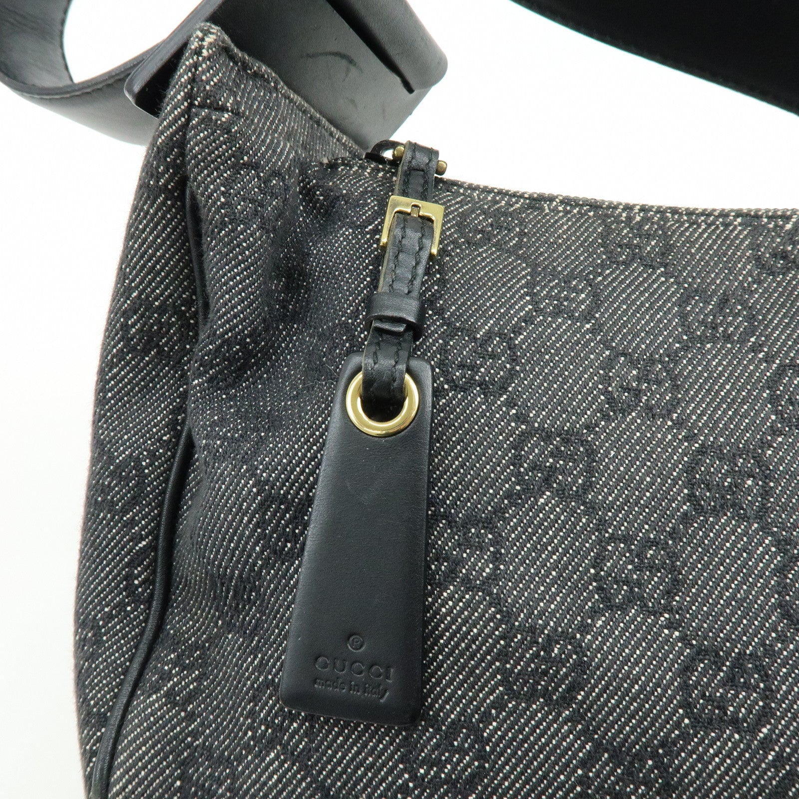 GUCCI GG Canvas Leather Shoulder Bag Black