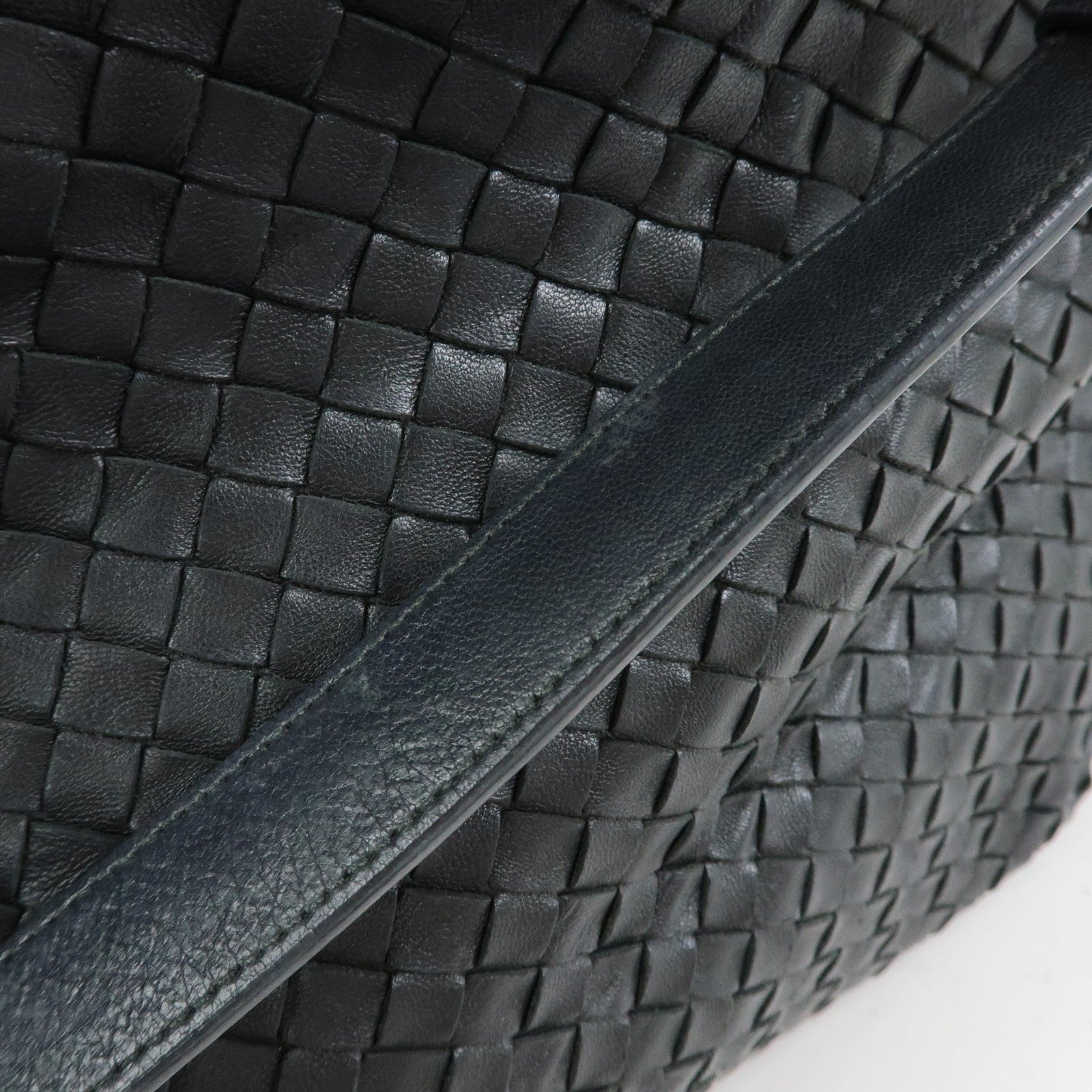 BOTTEGA VENETA Intrecciato Leather Garda Hand Bag Black 179320