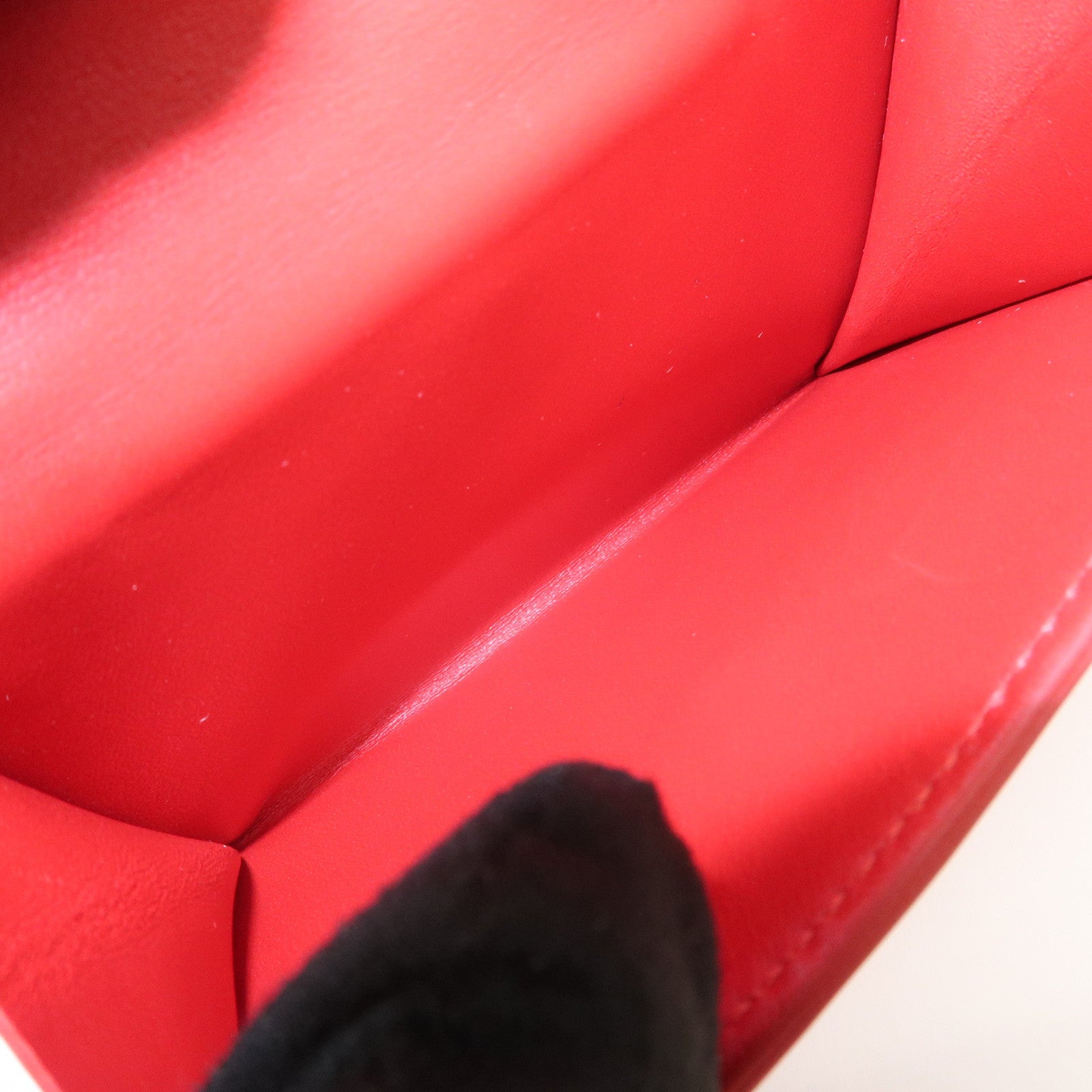 Louis Vuitton Monogram Vernis Ludlow Bi-fold Wallet Rouge M91090