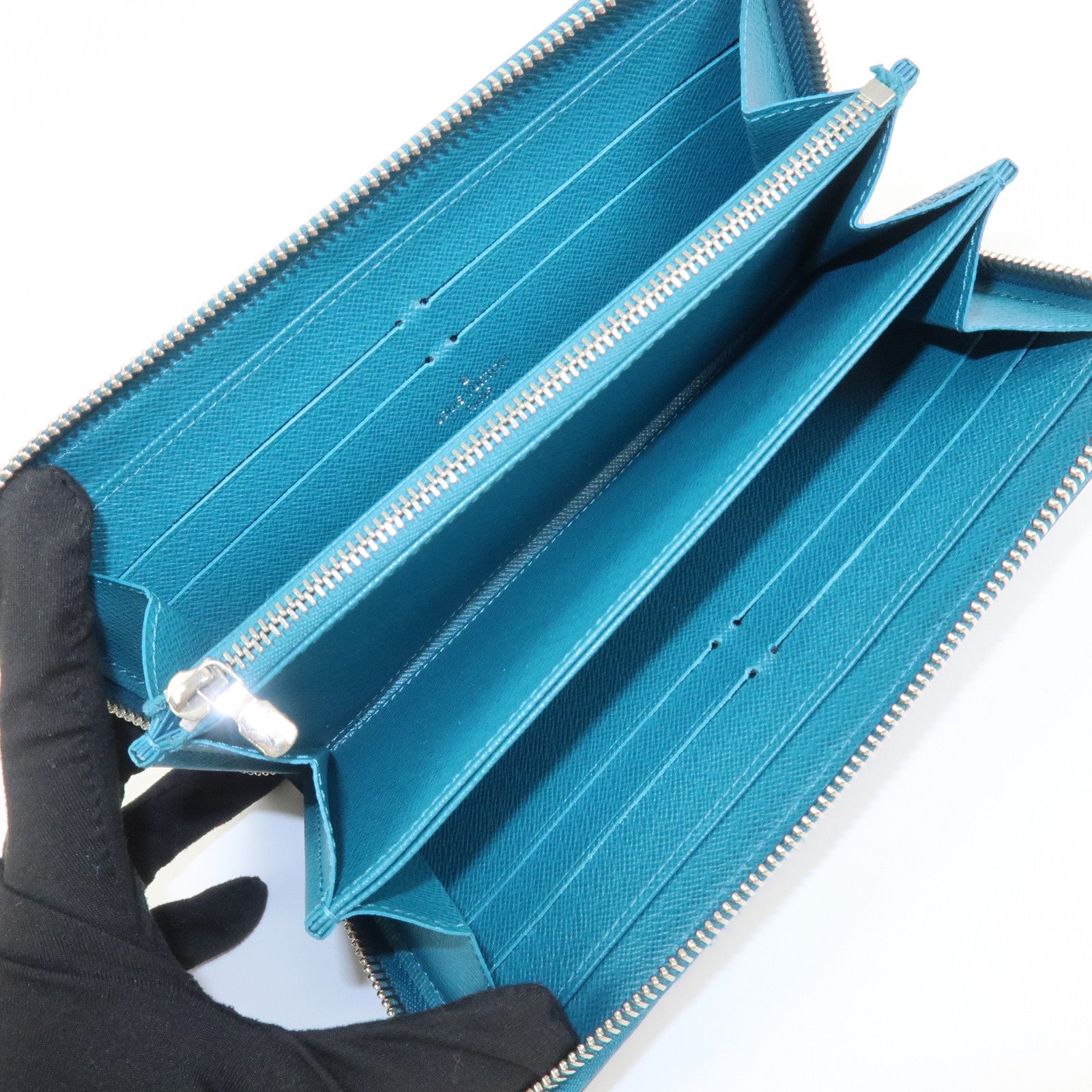 Louis Vuitton Epi Leather Zippy Long Wallet Cyan Blue M60311