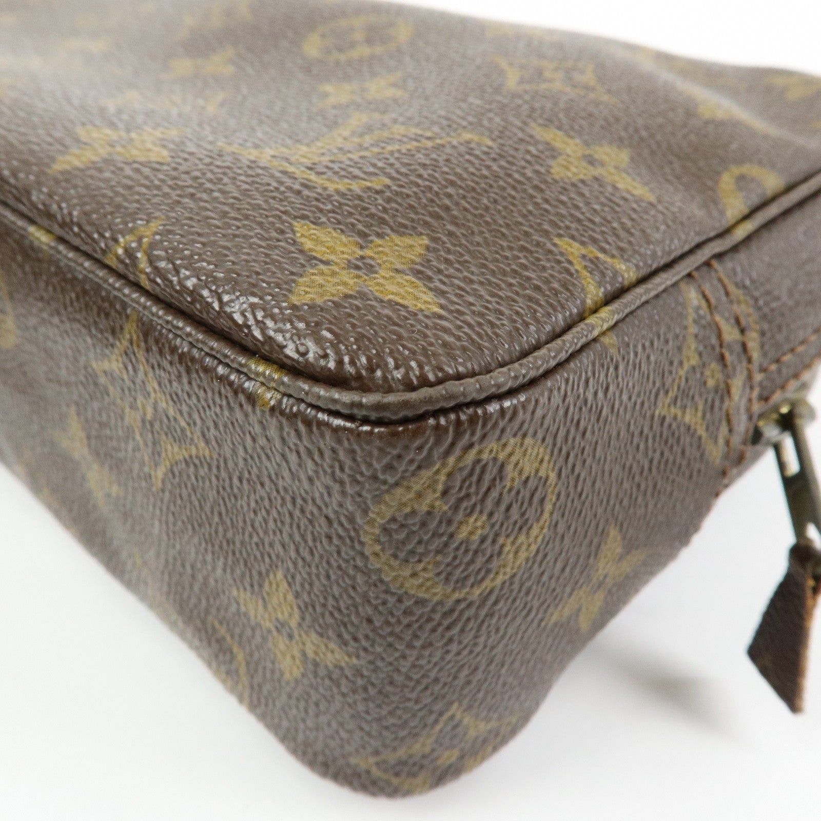 Louis Vuitton Monogram Trousse Toilette 23 Cosmetic Pouch M47524