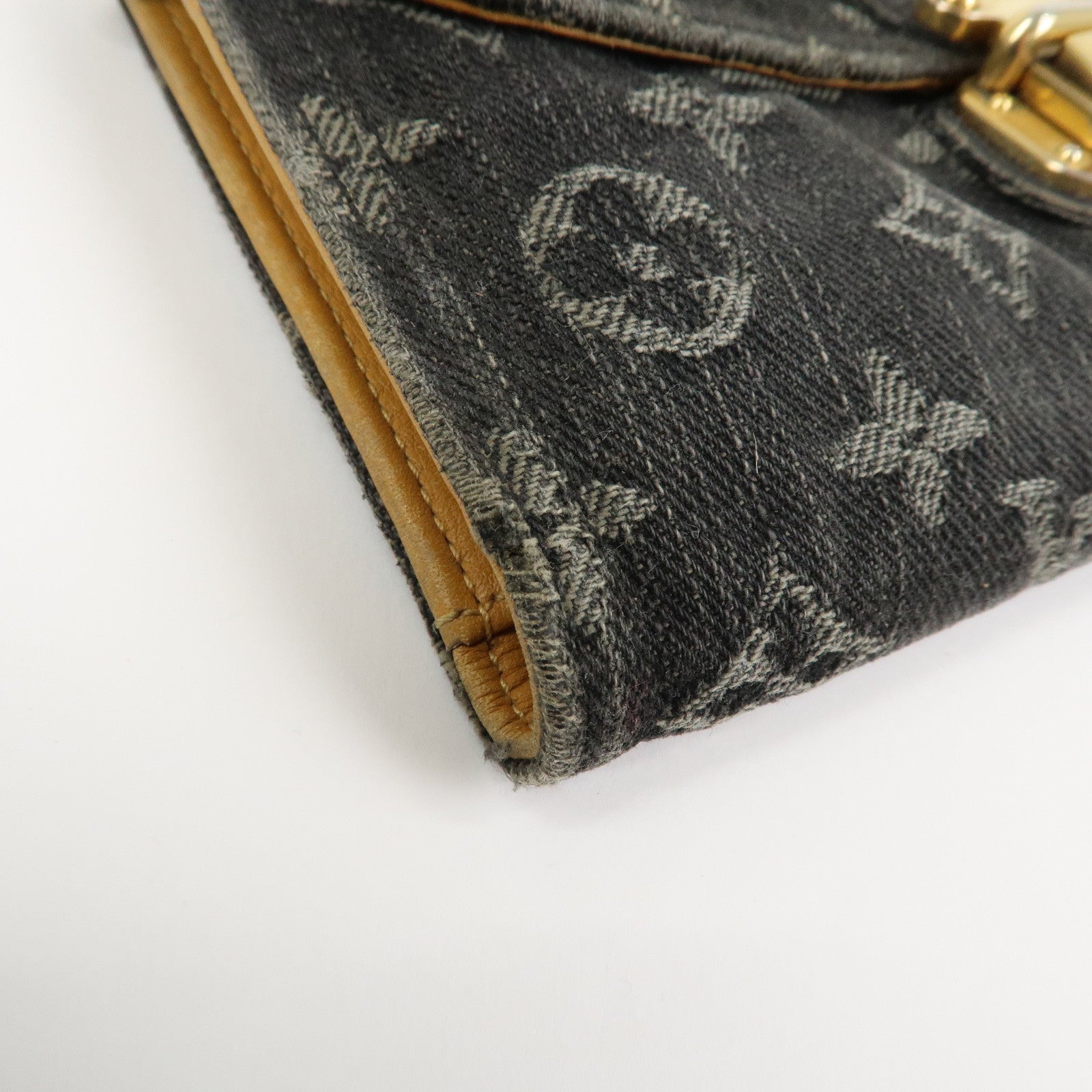 Louis Vuitton Monogram Denim Portefeuille Amelia Noir M95512