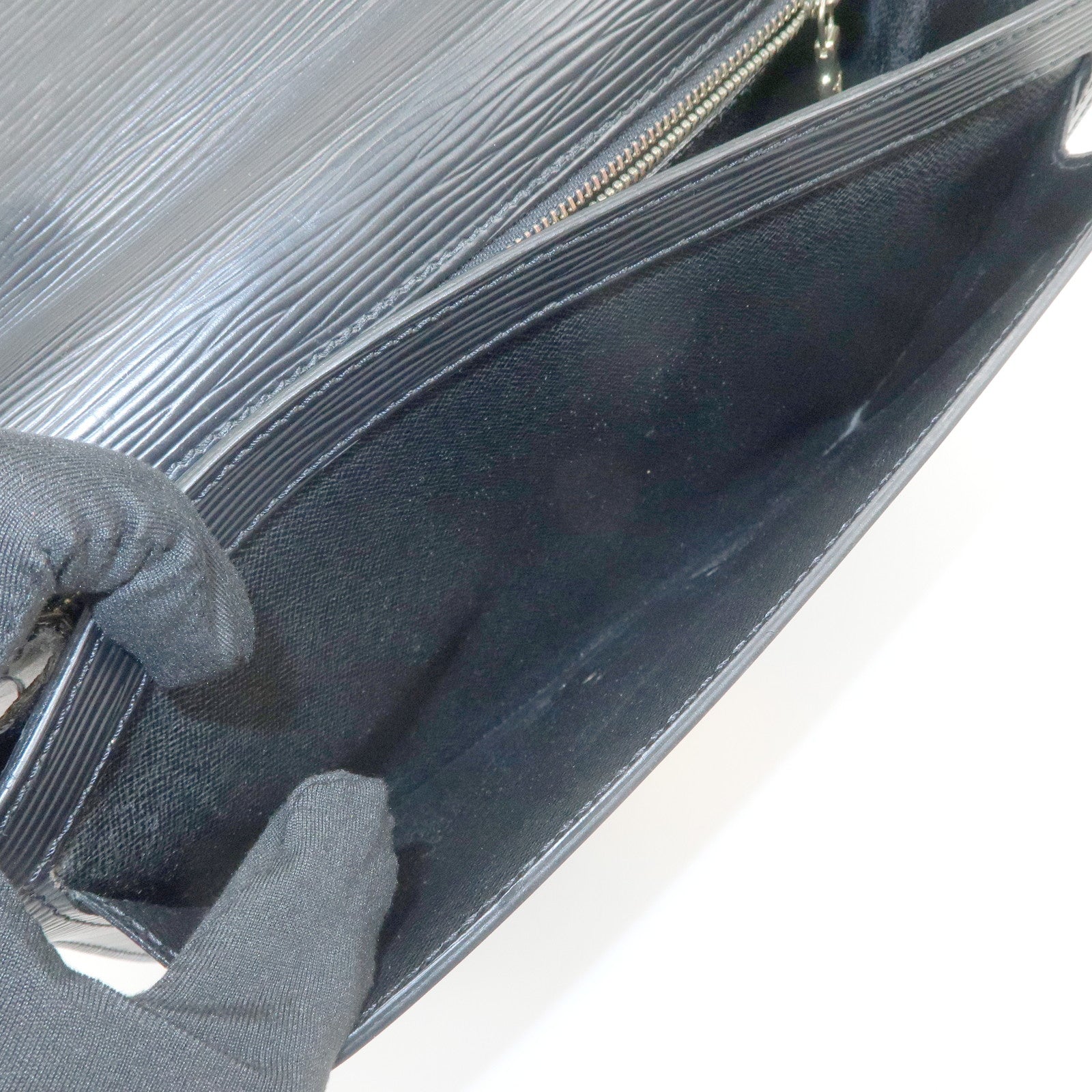 Louis Vuitton Epi Sellier Dragonne Clutch Bag Noir Black M52612