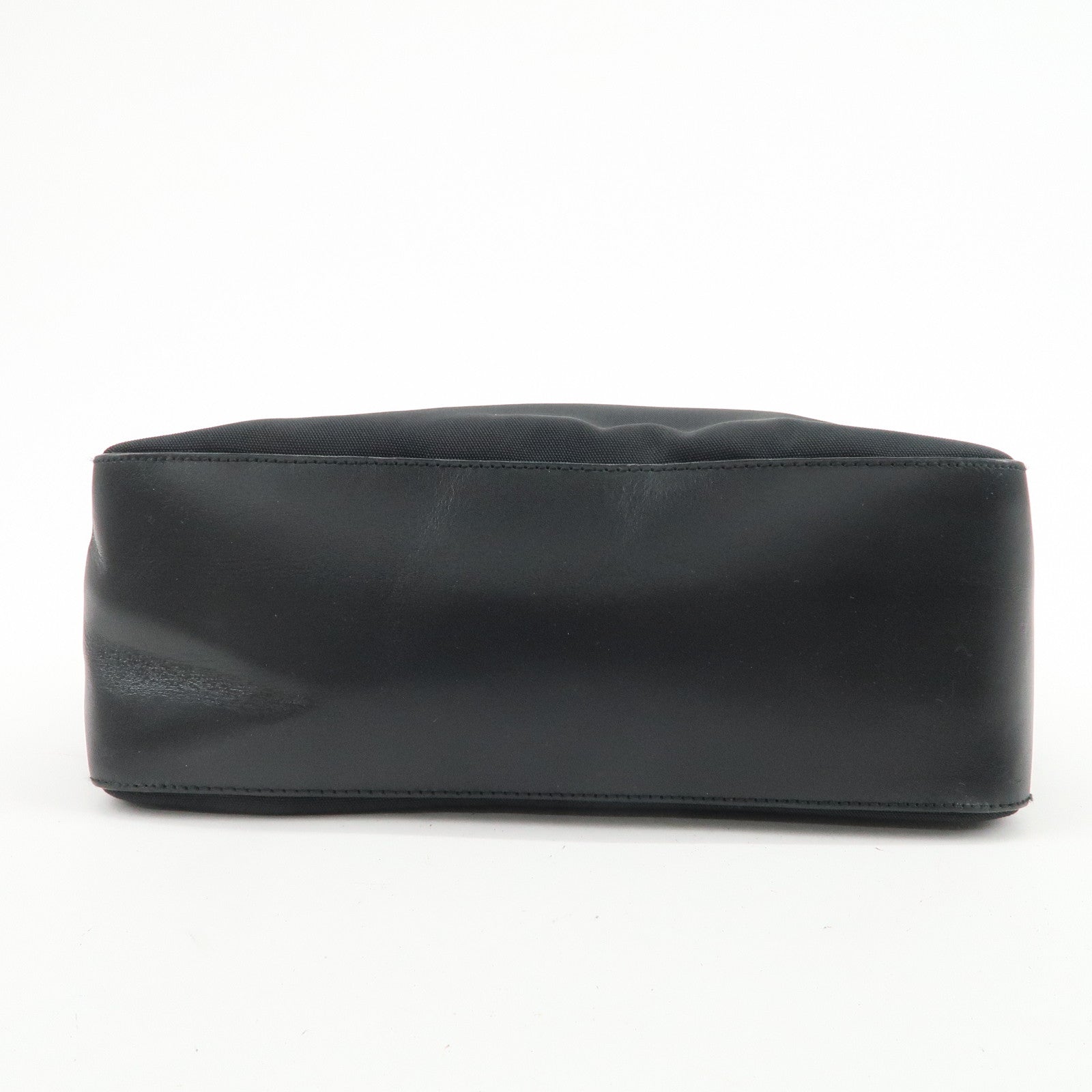 GUCCI Nylon Leather Shoulder Bag Hand Bag Black 001 ・3766