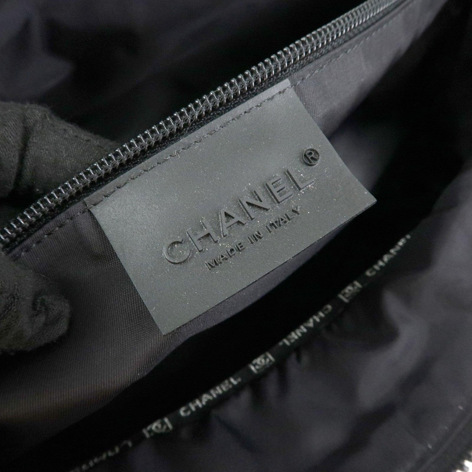 CHANEL CHANEL Sports Nylon Shoulder Bag Messenger Bag White Gray
