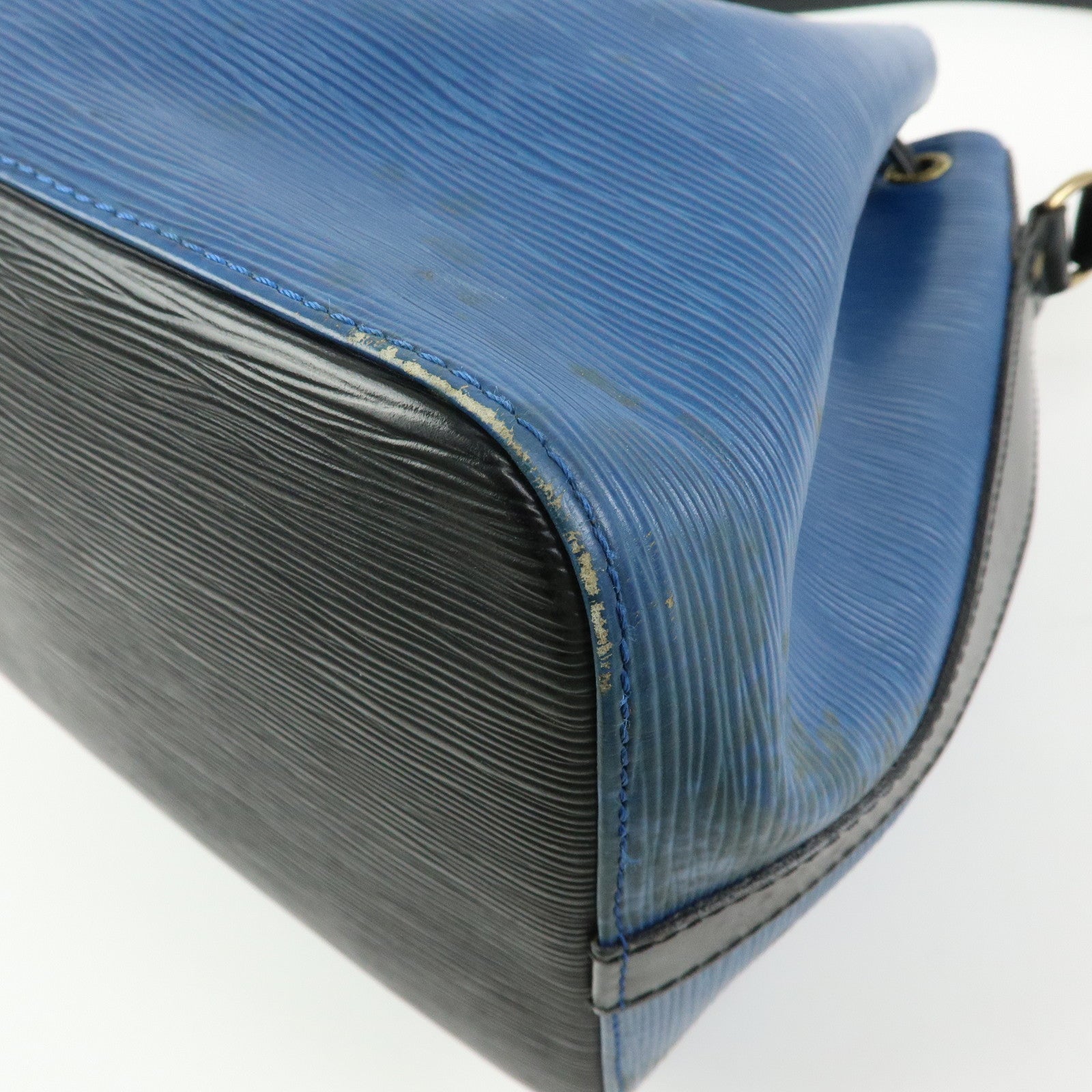 Louis Vuitton Epi Petit Noe Bicolor Shoulder Bag Blue Noir Ｍ44152