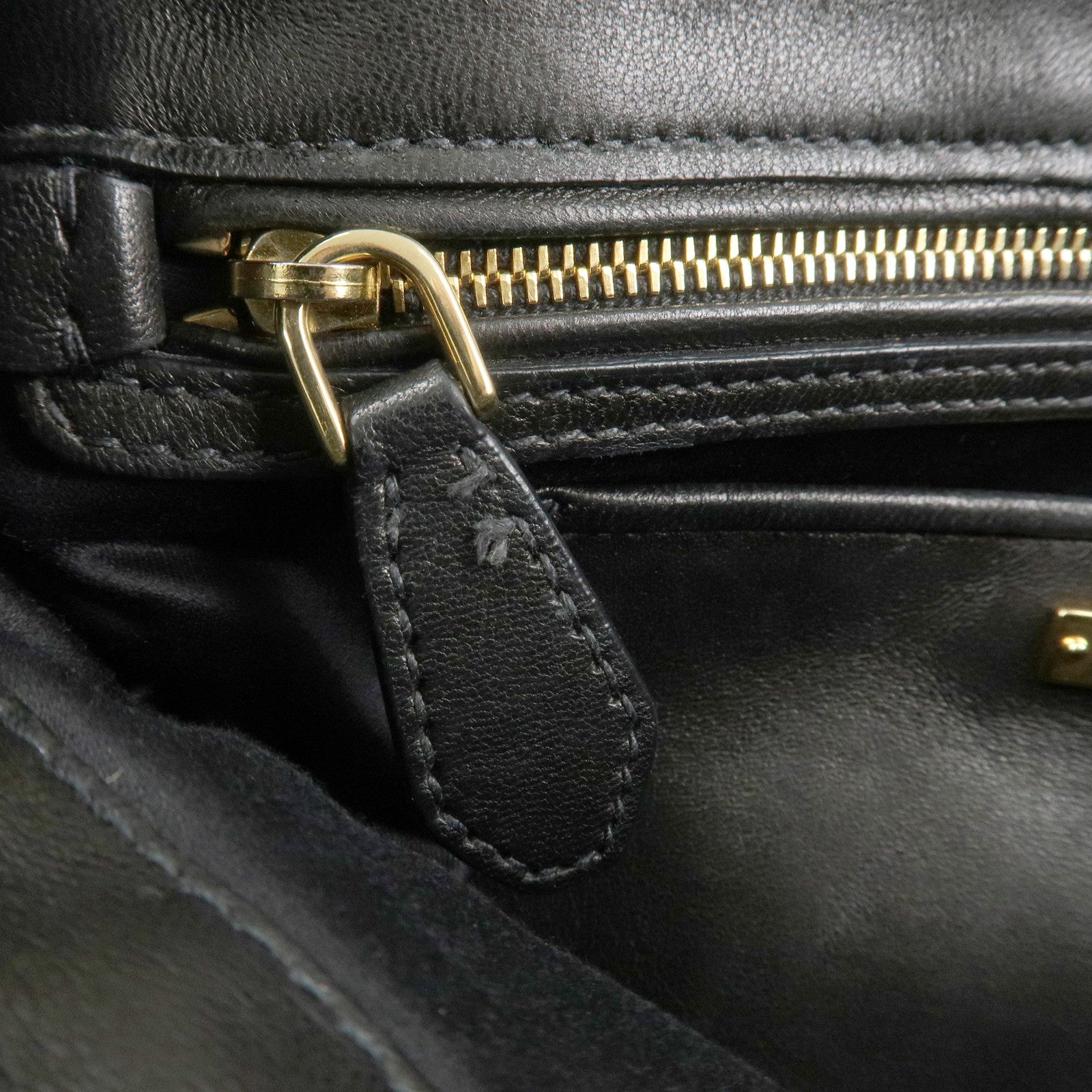 MIU MIU Matelasse Logo Leather Shoulder Bag Black RP0385