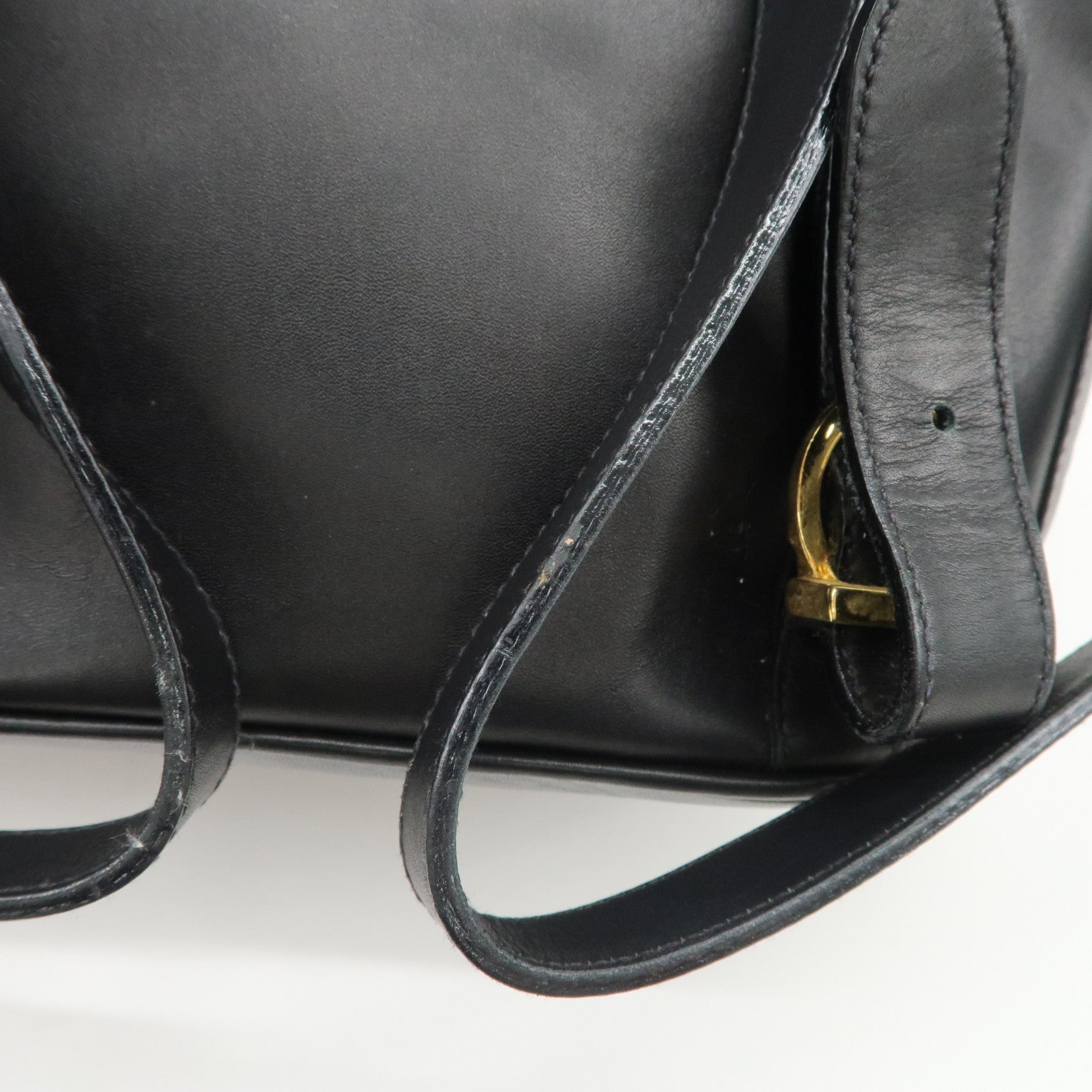 Ferragamo Gancini Leather Backpack Rucksack Black BV216148