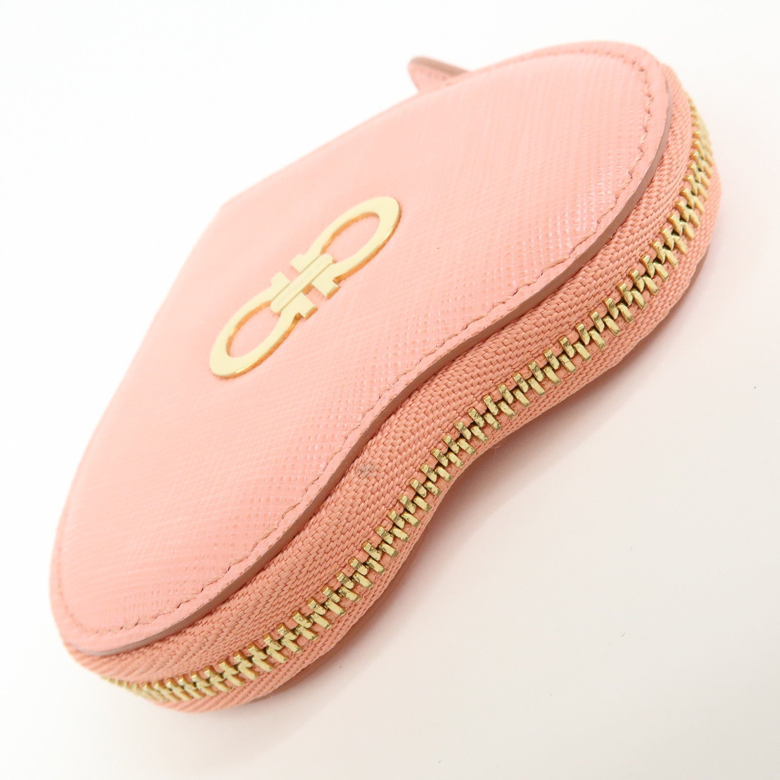 Ferragamo Gancini Leather Heart Motif Coin Case Pink