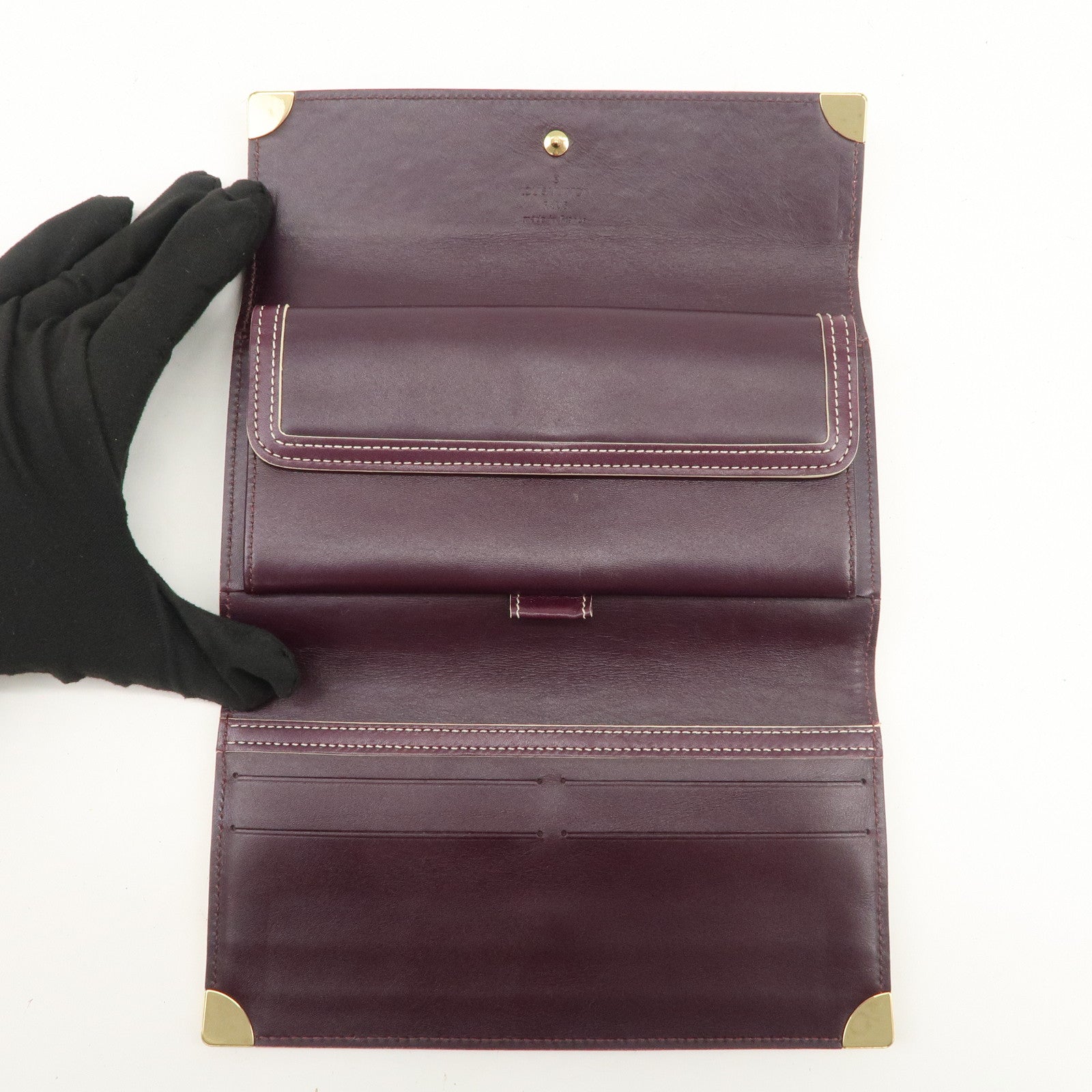 Louis Vuitton Suhali Portefeuille Tresor International M91838
