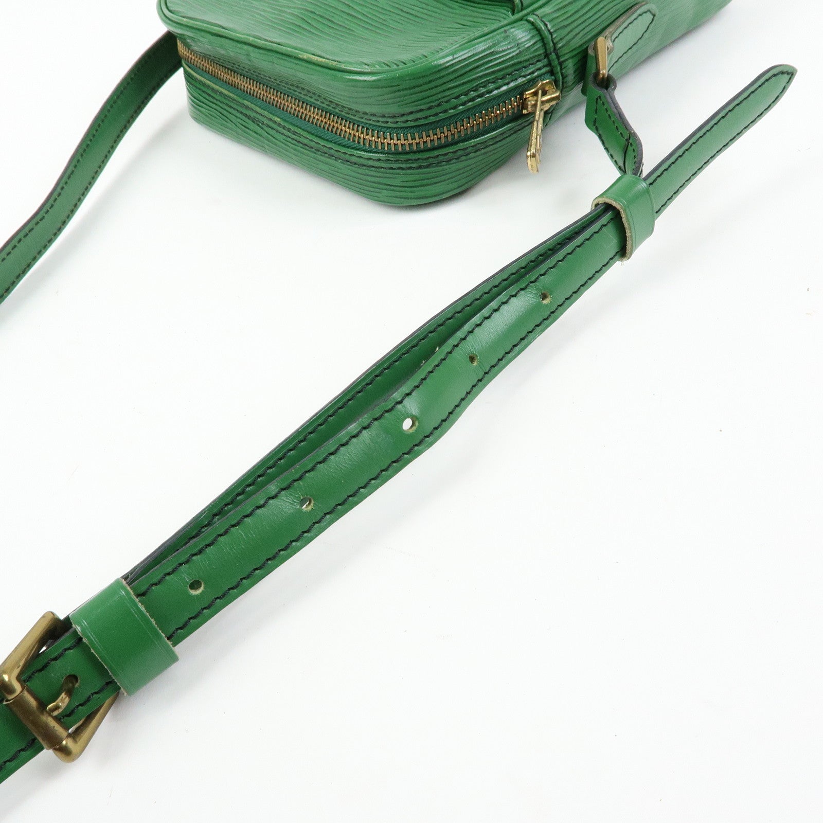 Louis Vuitton Epi Epi leather Danube Shoulder Bag Borneo Green M45634