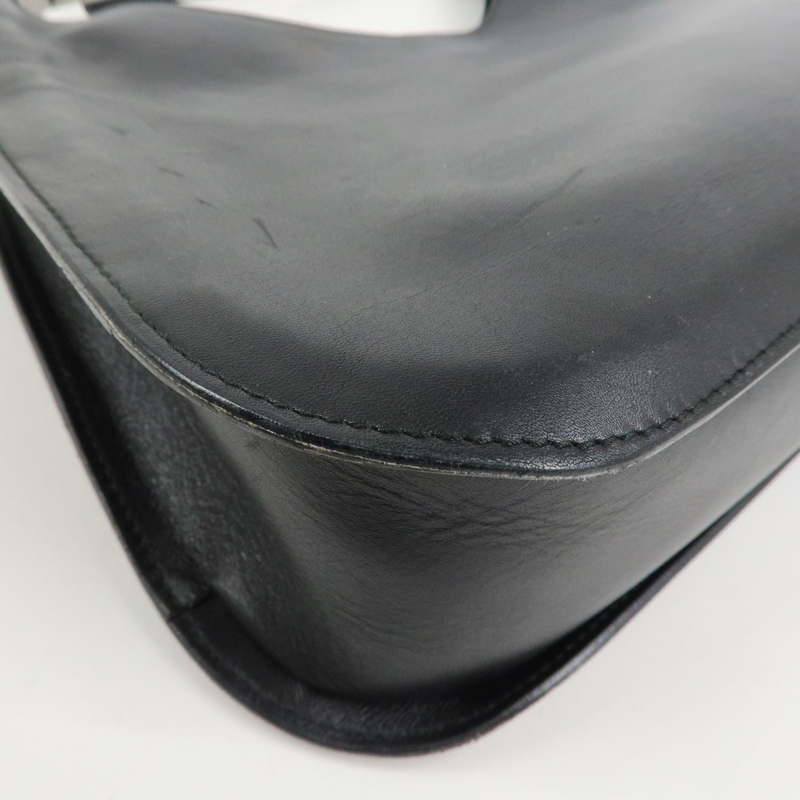 GUCCI Logo Leather Shoulder Bag Hand Bag Black 001繝ｻ3767