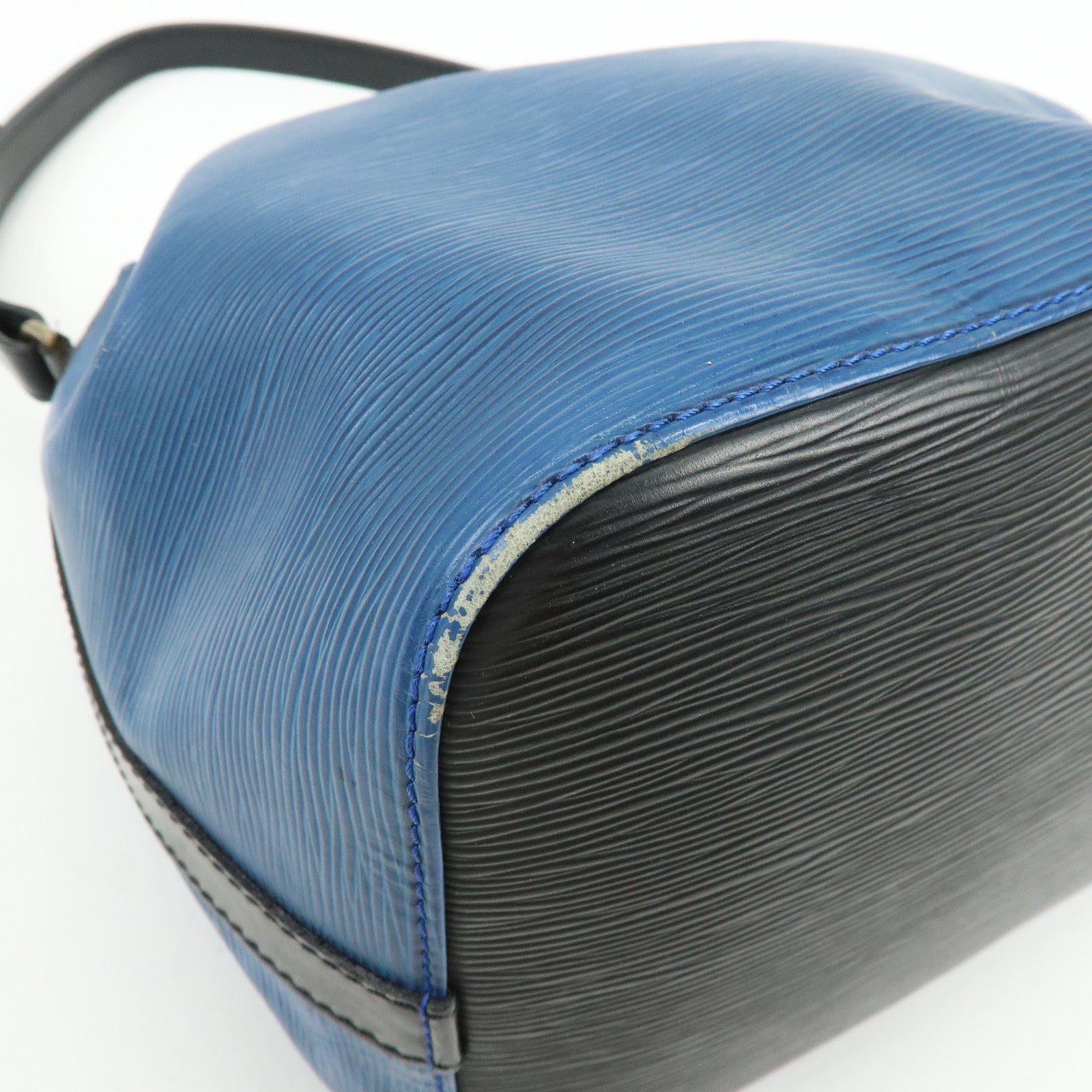 Louis Vuitton Epi Petit Noe Bicolor Shoulder Bag Blue Noir Ｍ44152