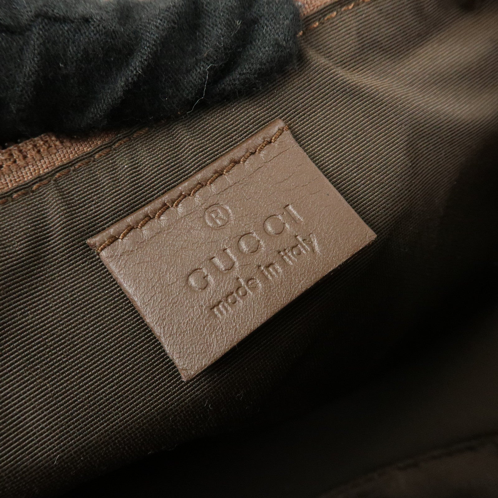 GUCCI Boat Bag GG Canvas Accessory Pouch Hand Bag Brown 039.1103