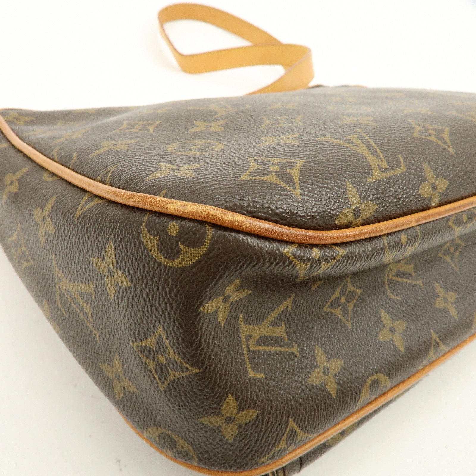 Louis Vuitton Monogram Hudson GM Shoulder Bag Brown M40045