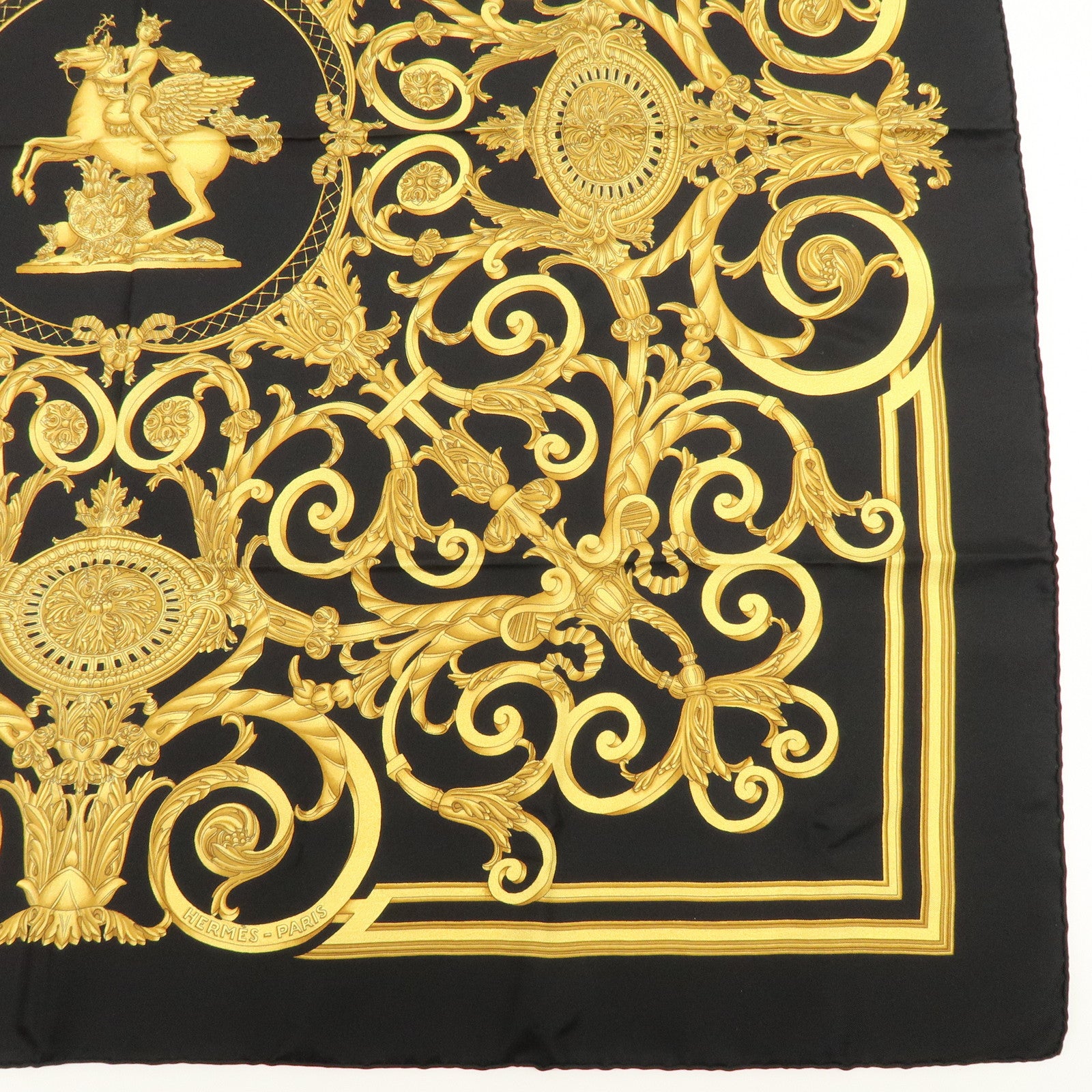 HERMES Carre 90 Silk 100% Scarf LES TUILERIES Black Gold