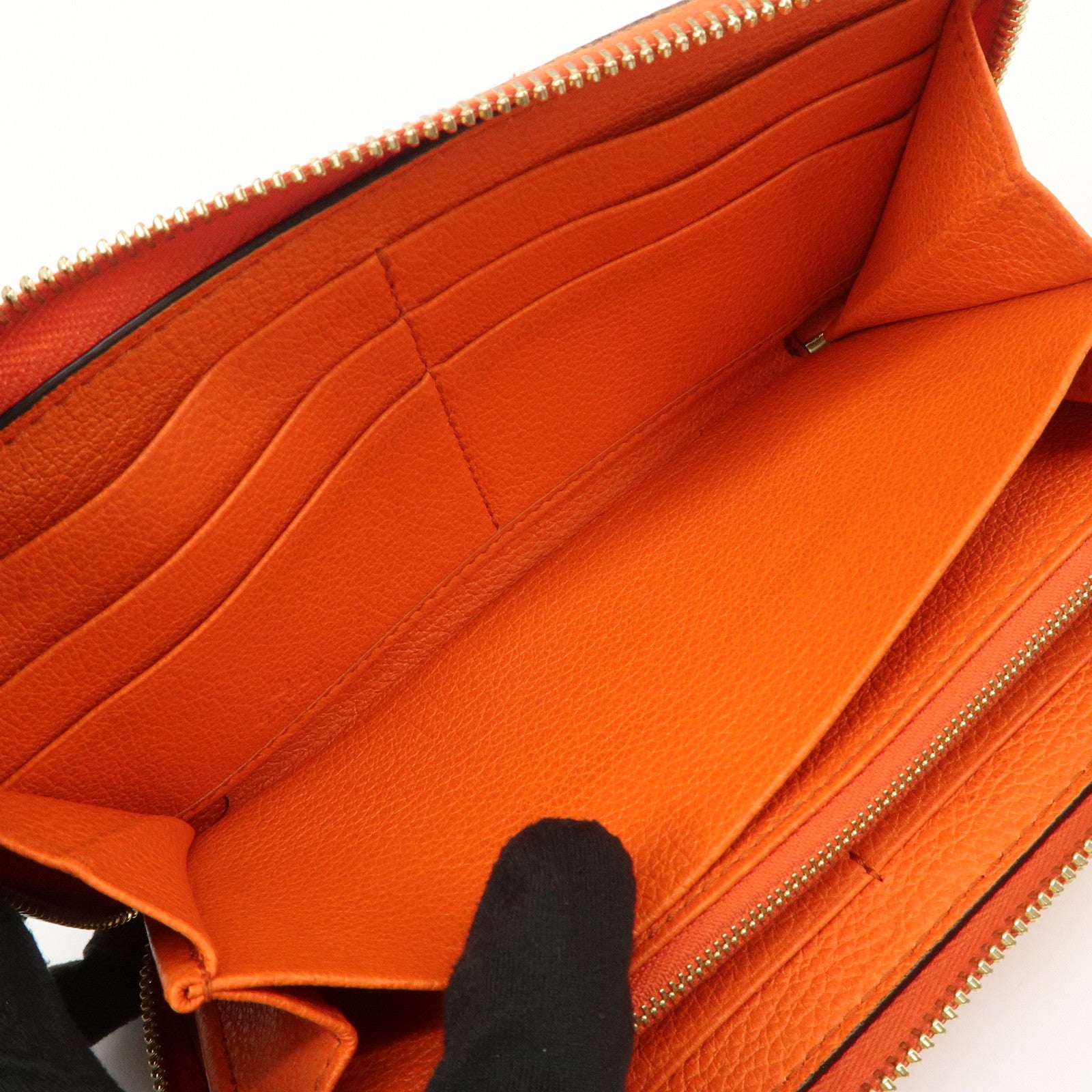 GUCCI Logo Leather Round Zippy Long Wallet Orange 658691