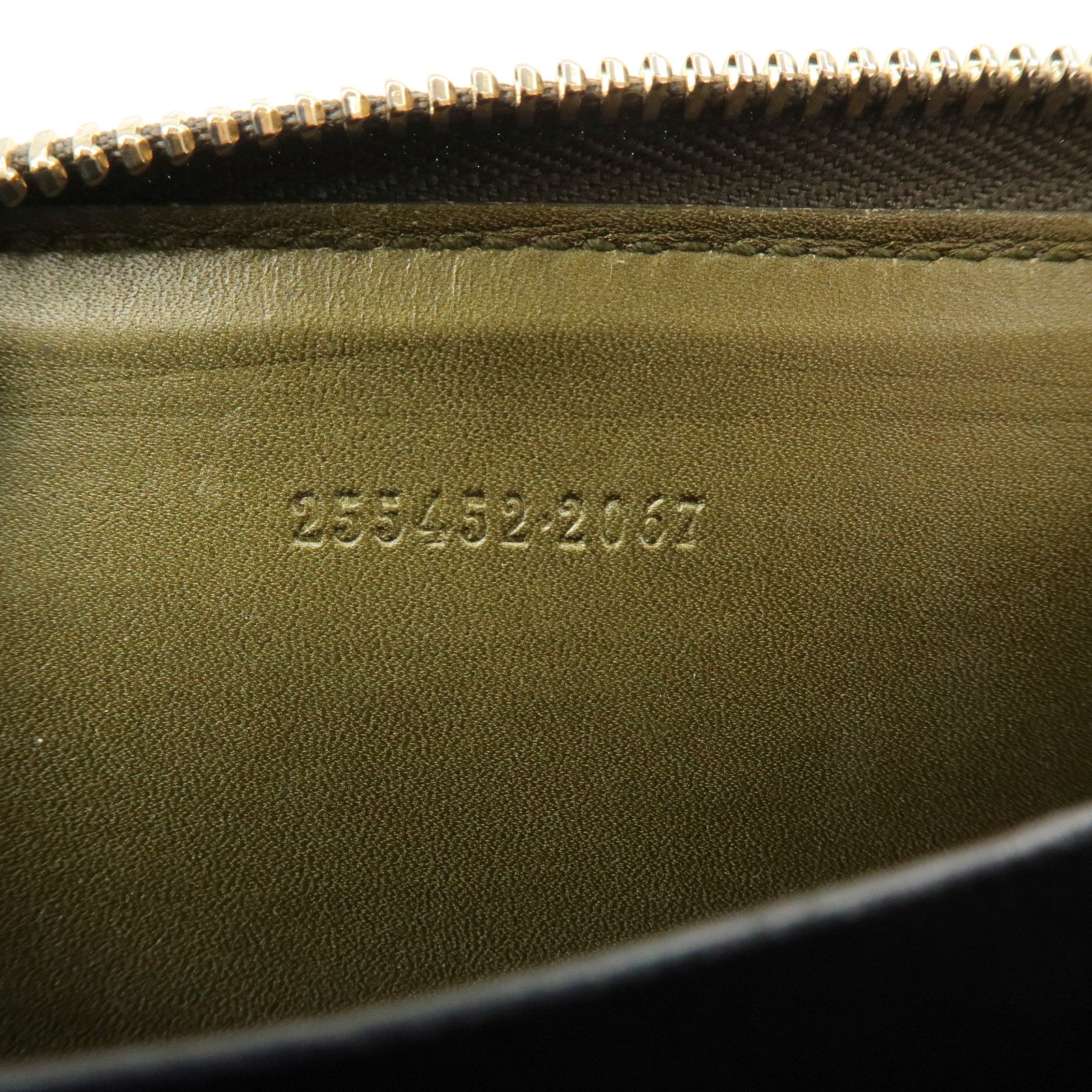 GUCCI Microguccissima Leather Round Zippy Coin Case Khaki 255452