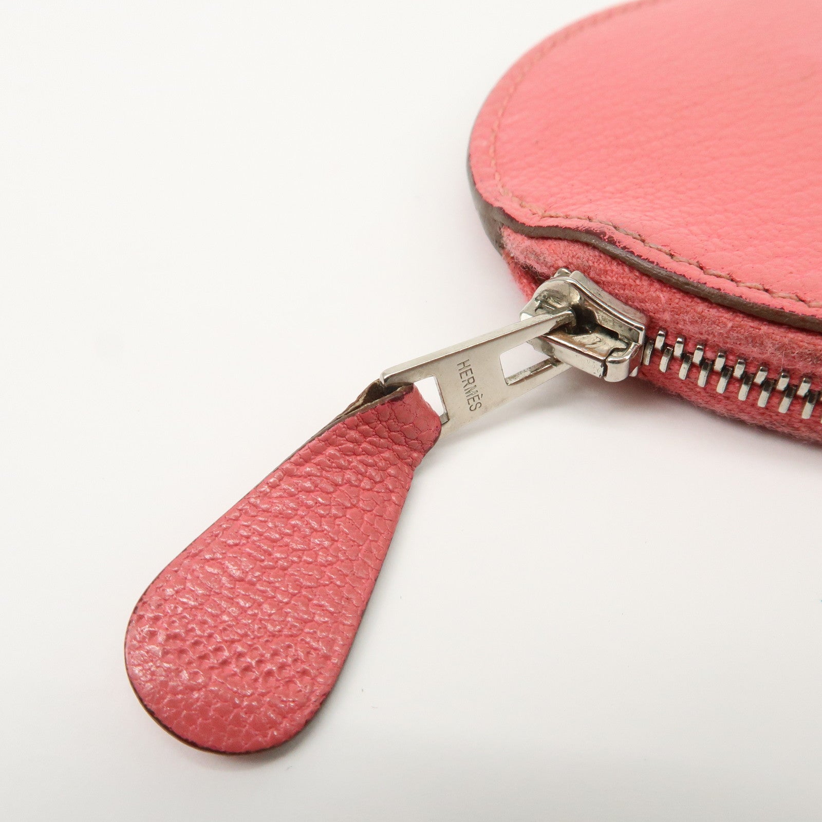 HERMES Leather Evelyne Coin Case P Engraved Rose Azalee Silver HDW