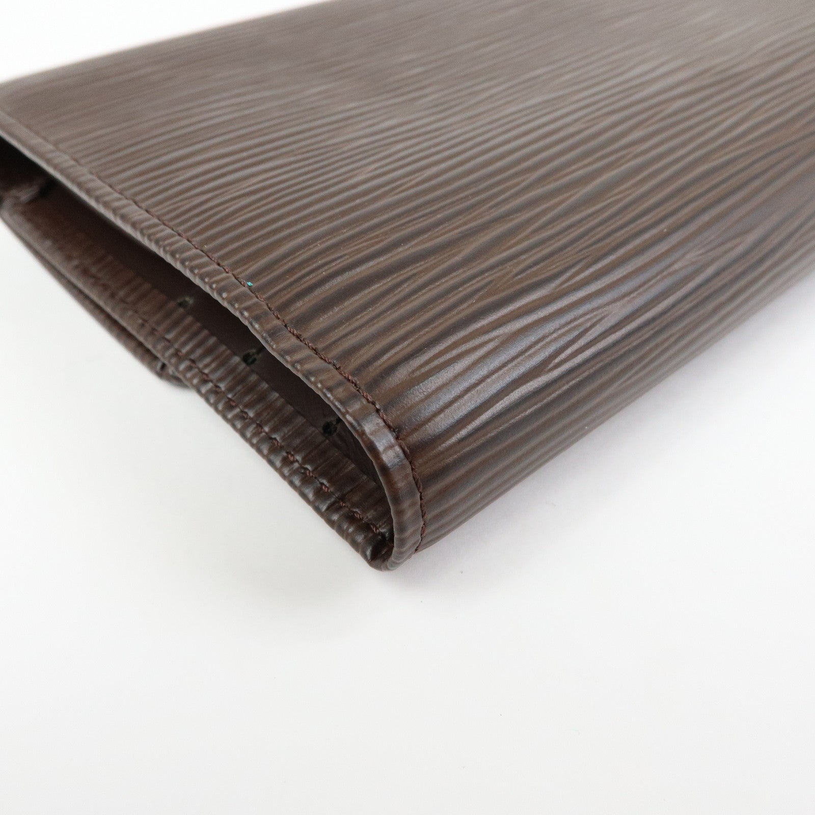 Louis Vuitton Epi Portefeuille International Long Wallet M6338D