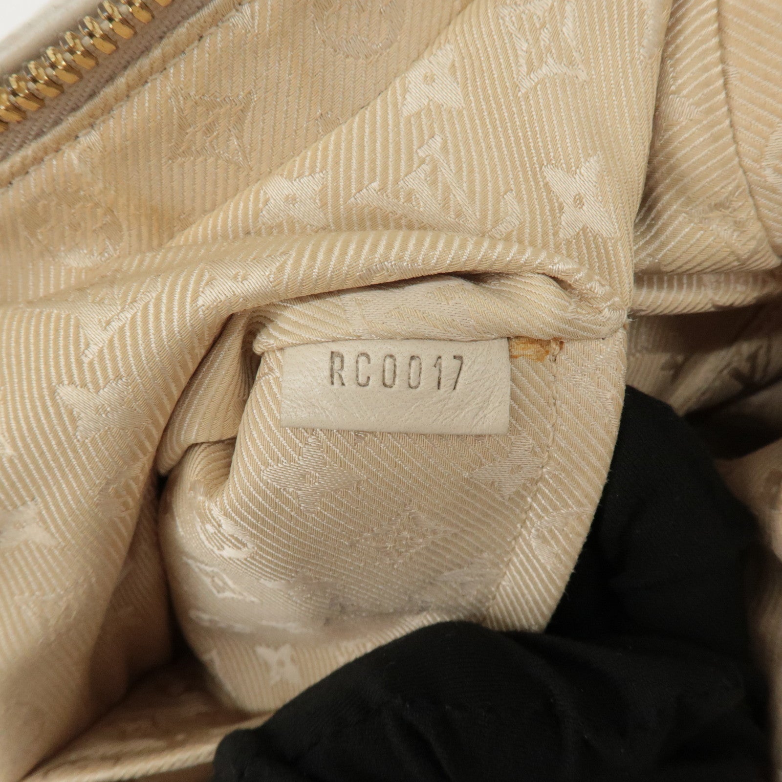 Louis Vuitton Cruise Line Leather Rivet Hand Bag Ecru M95345 Used