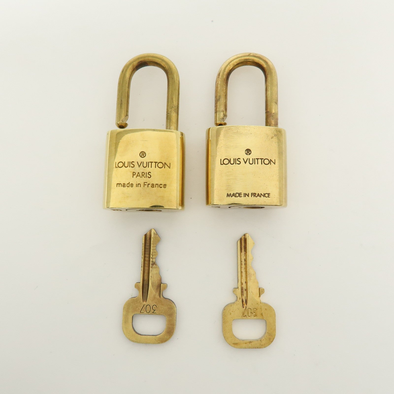 Louis Vuitton Set of 10 Lock & Key Cadena Key Lock Used