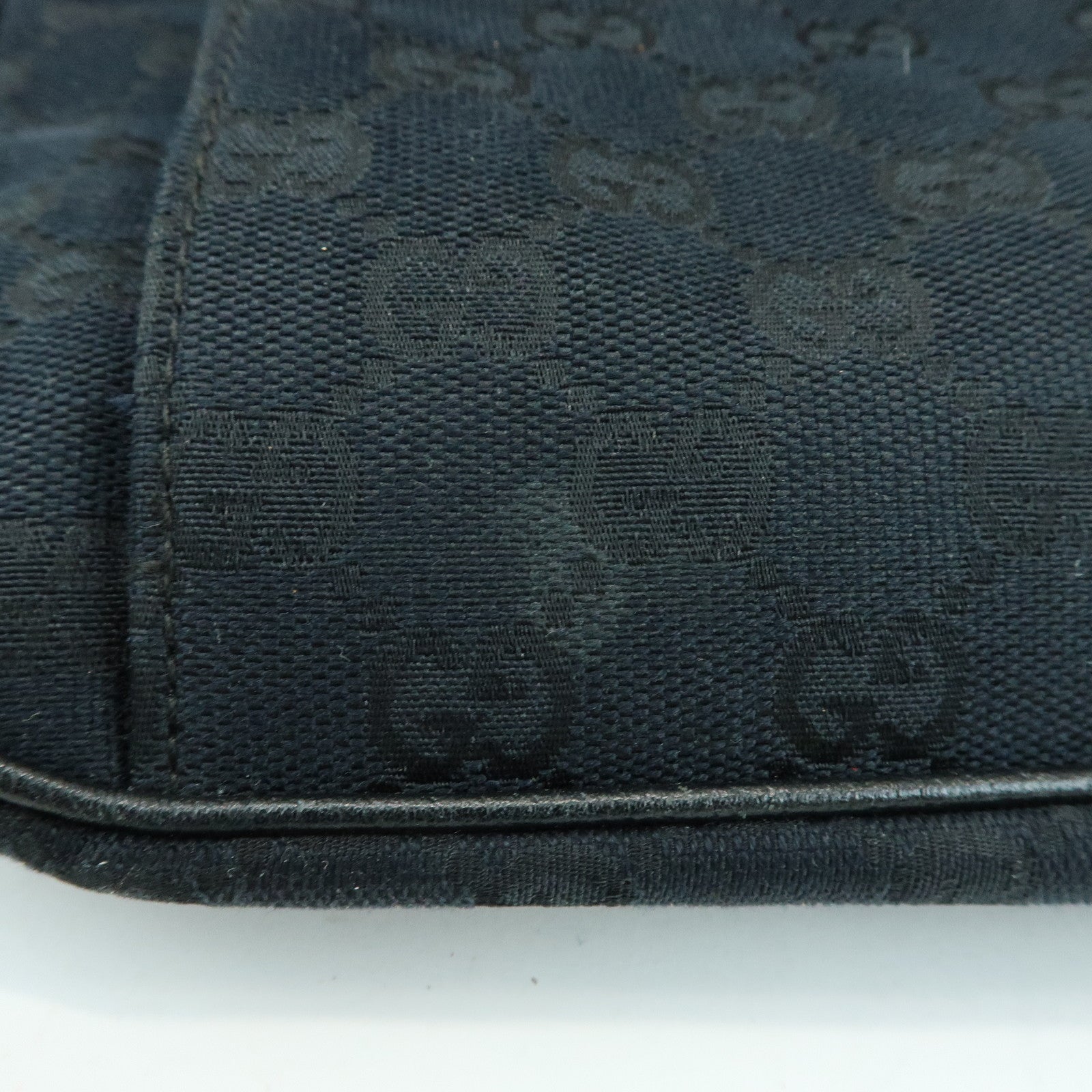 GUCCI GG Canvas Leather Front Pocket Shoulder Hand Bag Black 153025