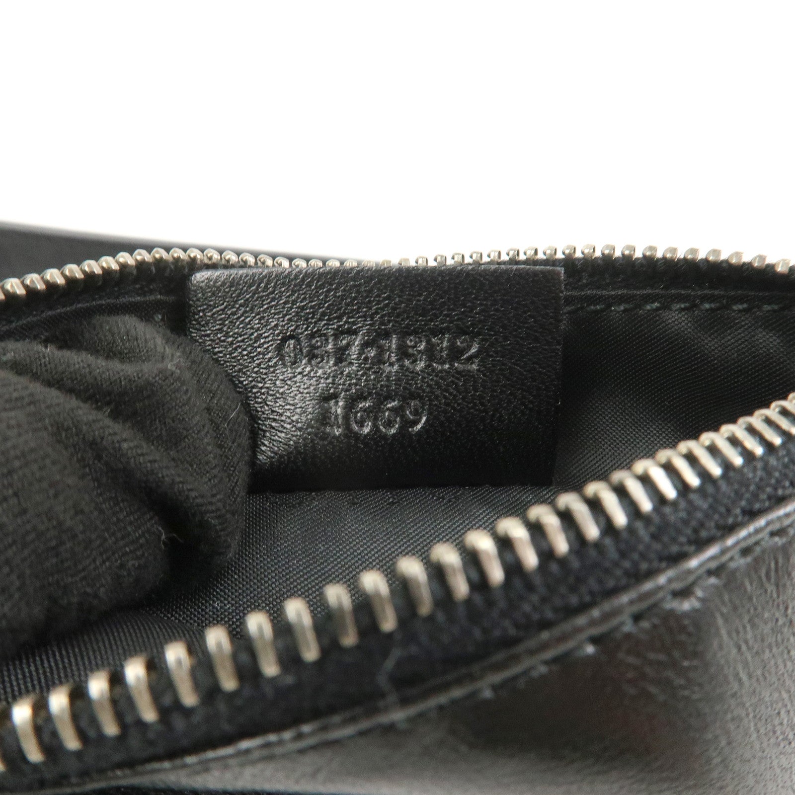 GUCCI Leather Waist Pouch Body Bag Black 037.1312