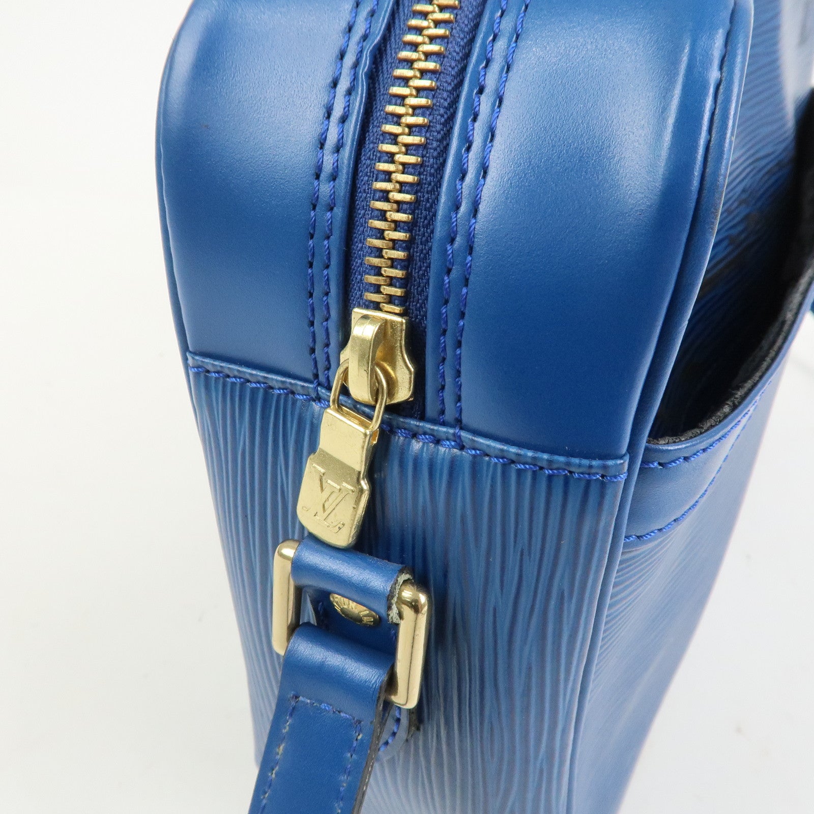 Louis Vuitton Epi Trocadero 27 Shoulder Bag Toledo Blue M51315