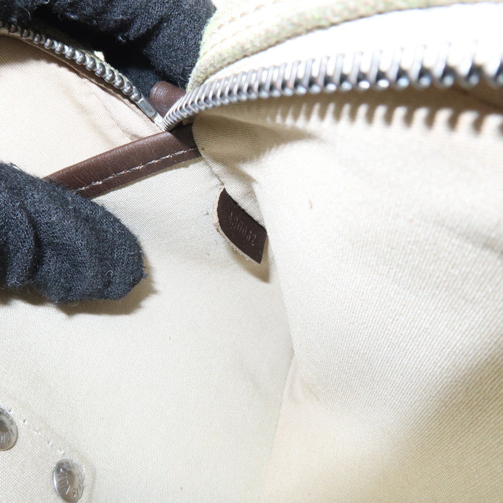 Louis Vuitton Monogram Mini Comte Dufé Pochette Fairy Tale M92274 Used