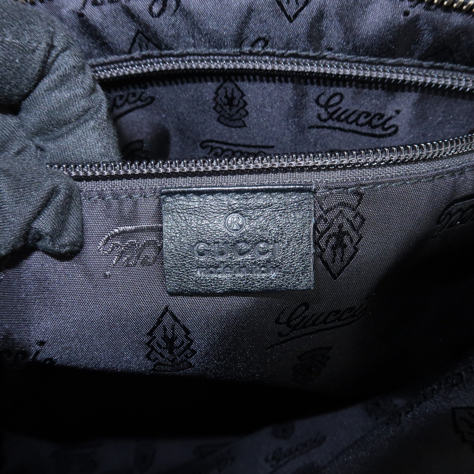 GUCCI Guccissima Leather Shoulder Bag Crossbody Bag Black 201446