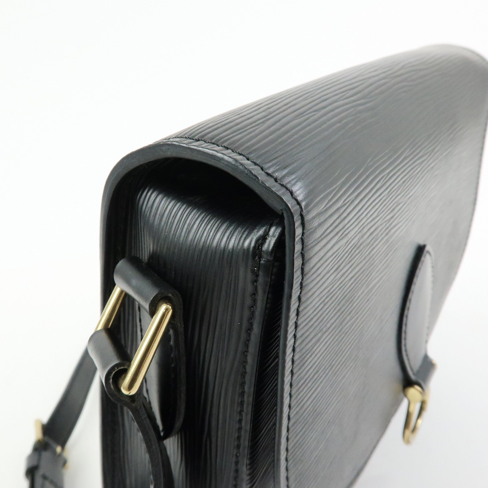 Louis Vuitton Epi Saint Cloud Shoulder Crossbody Bag Noir M52192