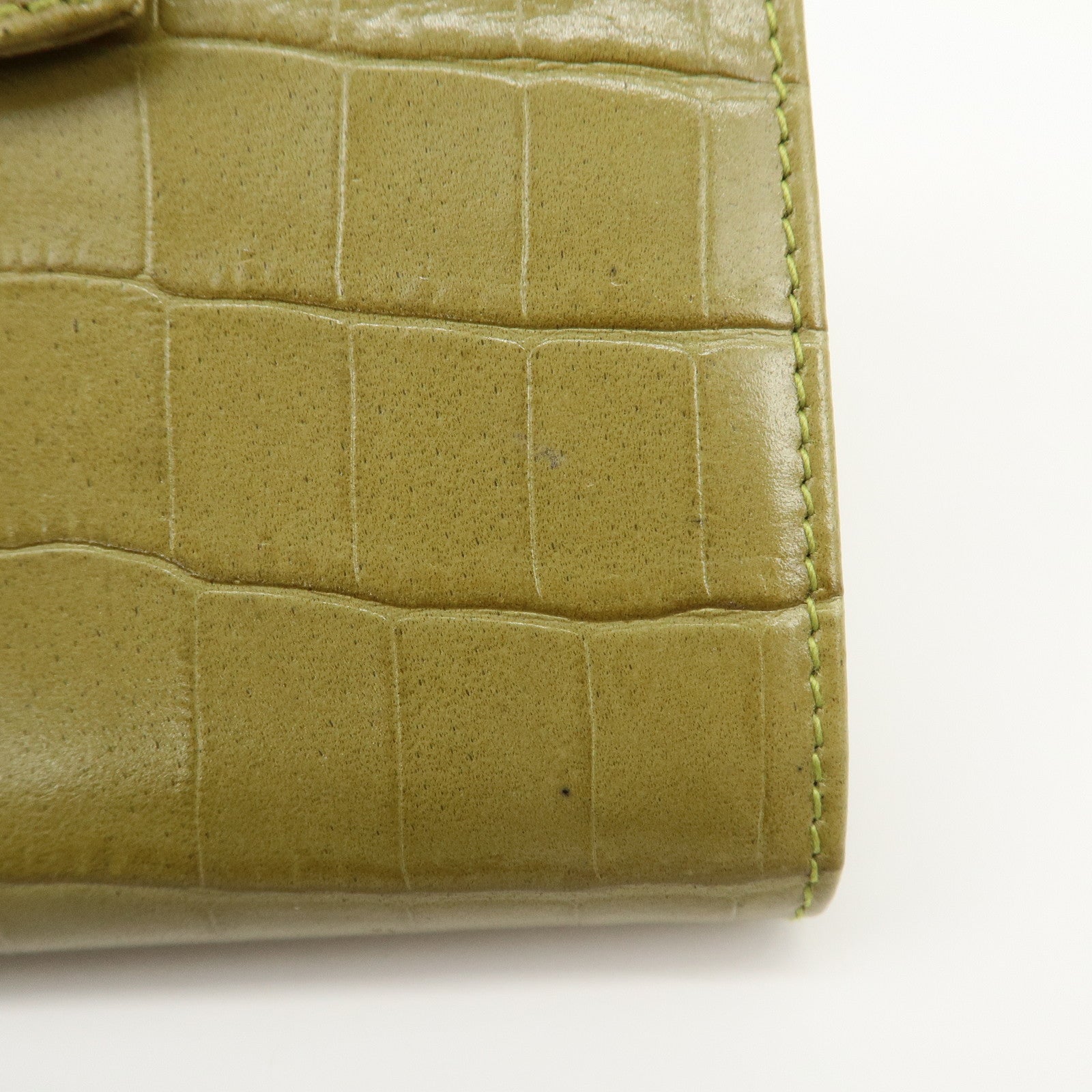 Ferragamo Vara Logo Embossed Leather Compact Wallet Light Green
