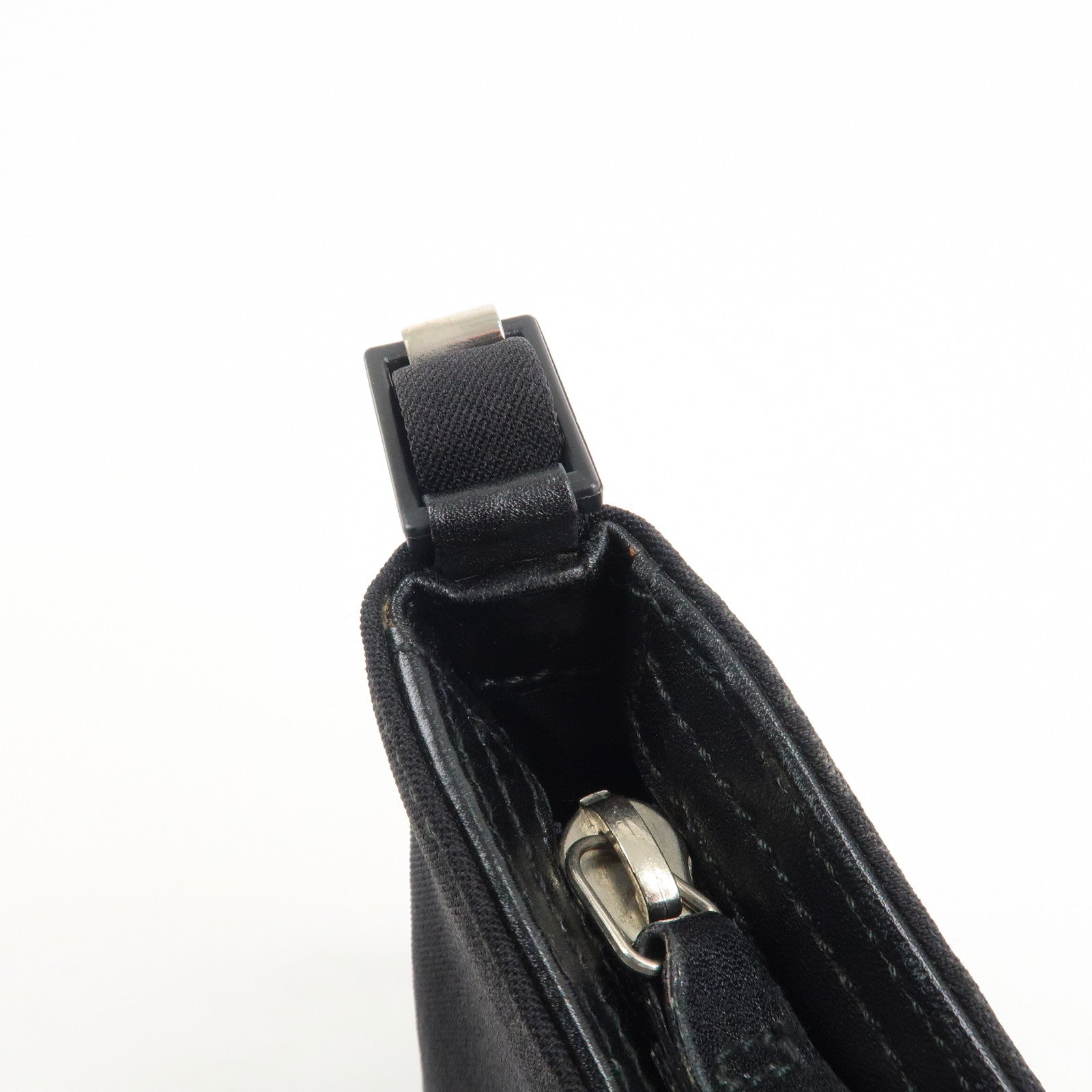 Ferragamo Nylon Shoulder Bag Hand Bag Black D21 9659