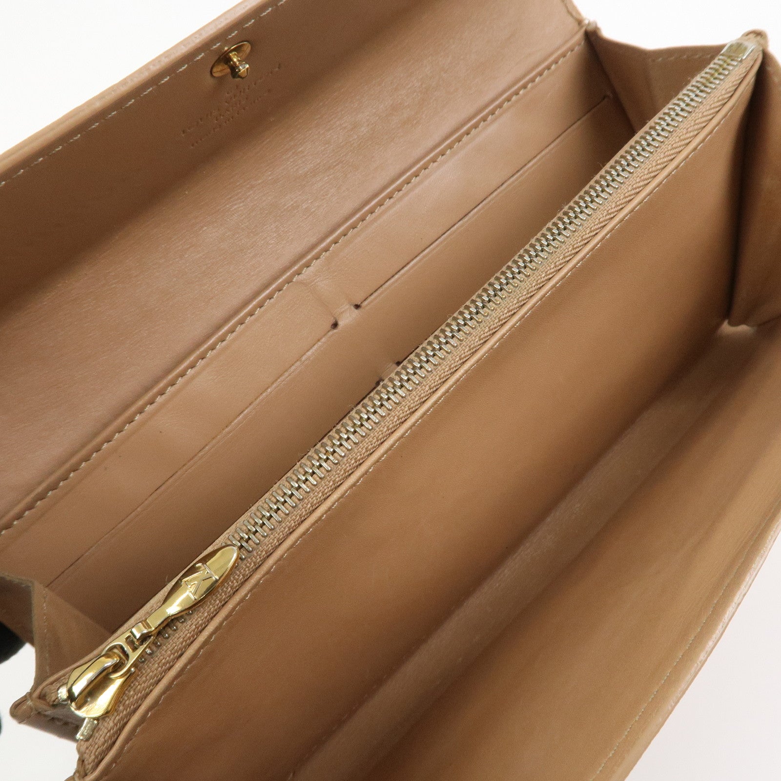 Louis Vuitton Monogram Vernis Leather Portemonnaie Credit M91380