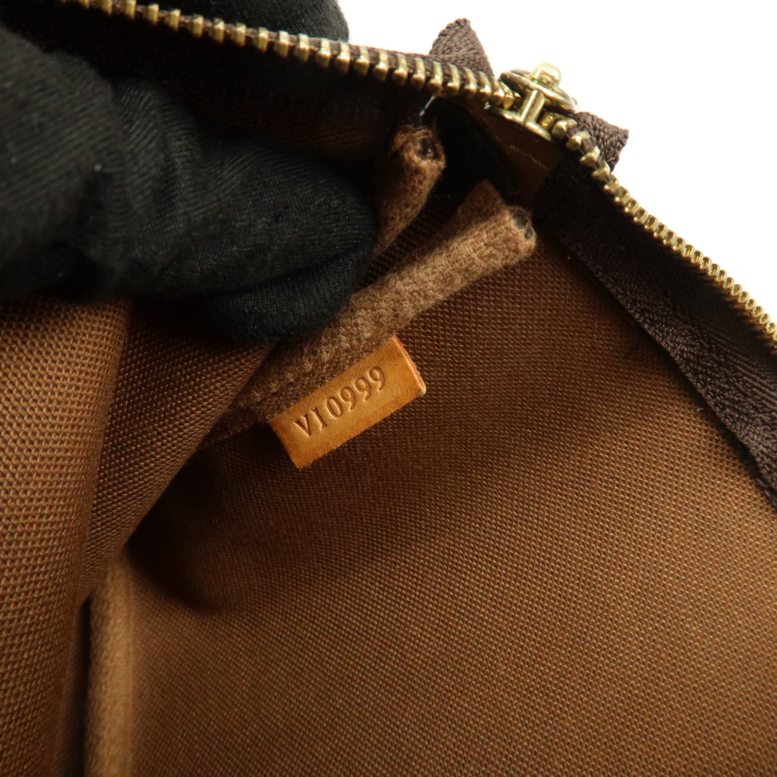 Louis Vuitton Monogram Pochette Accessoires Pouch Hand Bag M51980