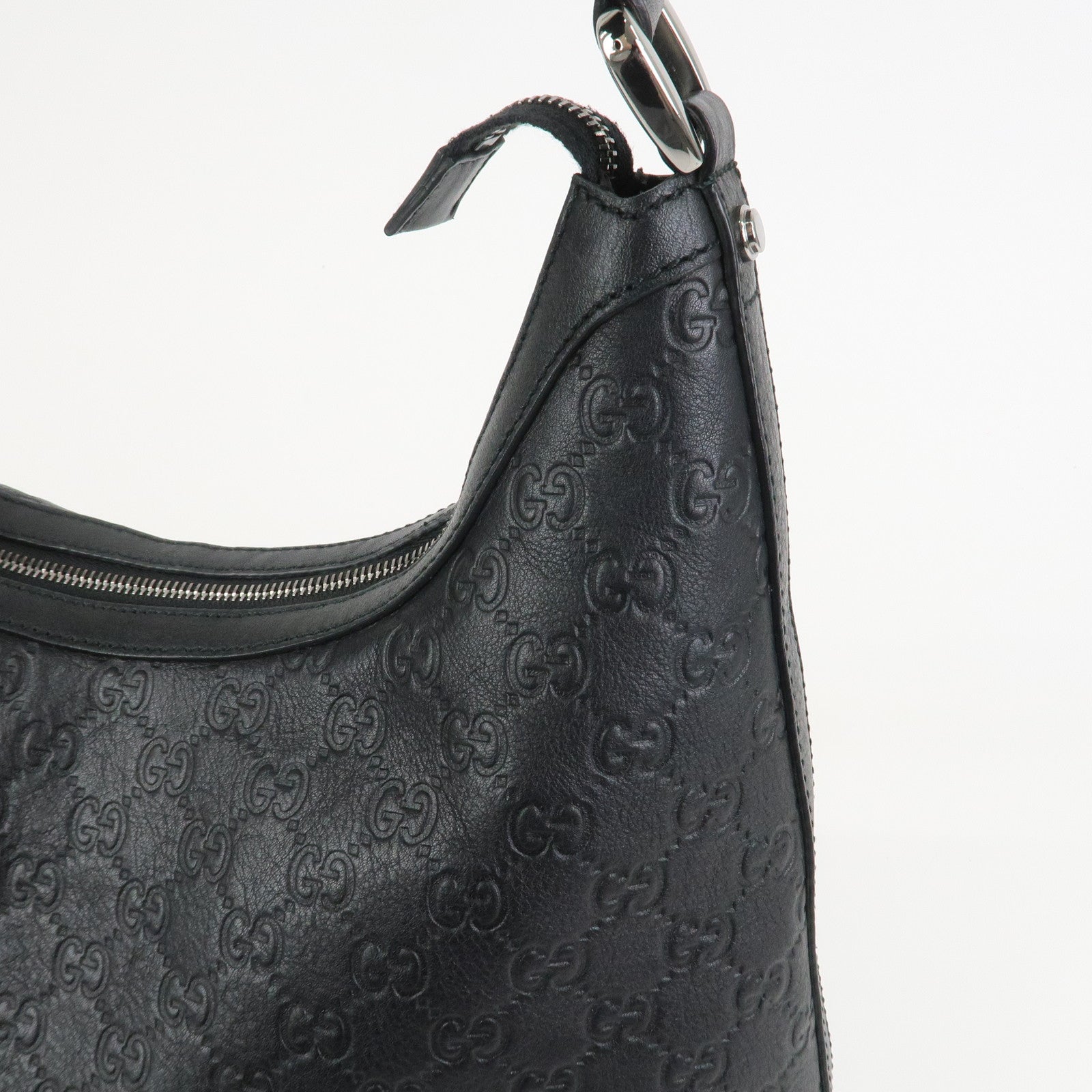 GUCCI Guccissima Interlocking G Leather Shoulder Bag Hand Bag Black