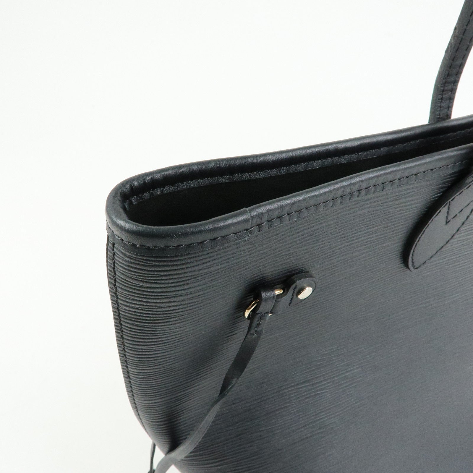 Louis Vuitton Epi Leather Neverfull MM Shoulder Bag Noir M40932