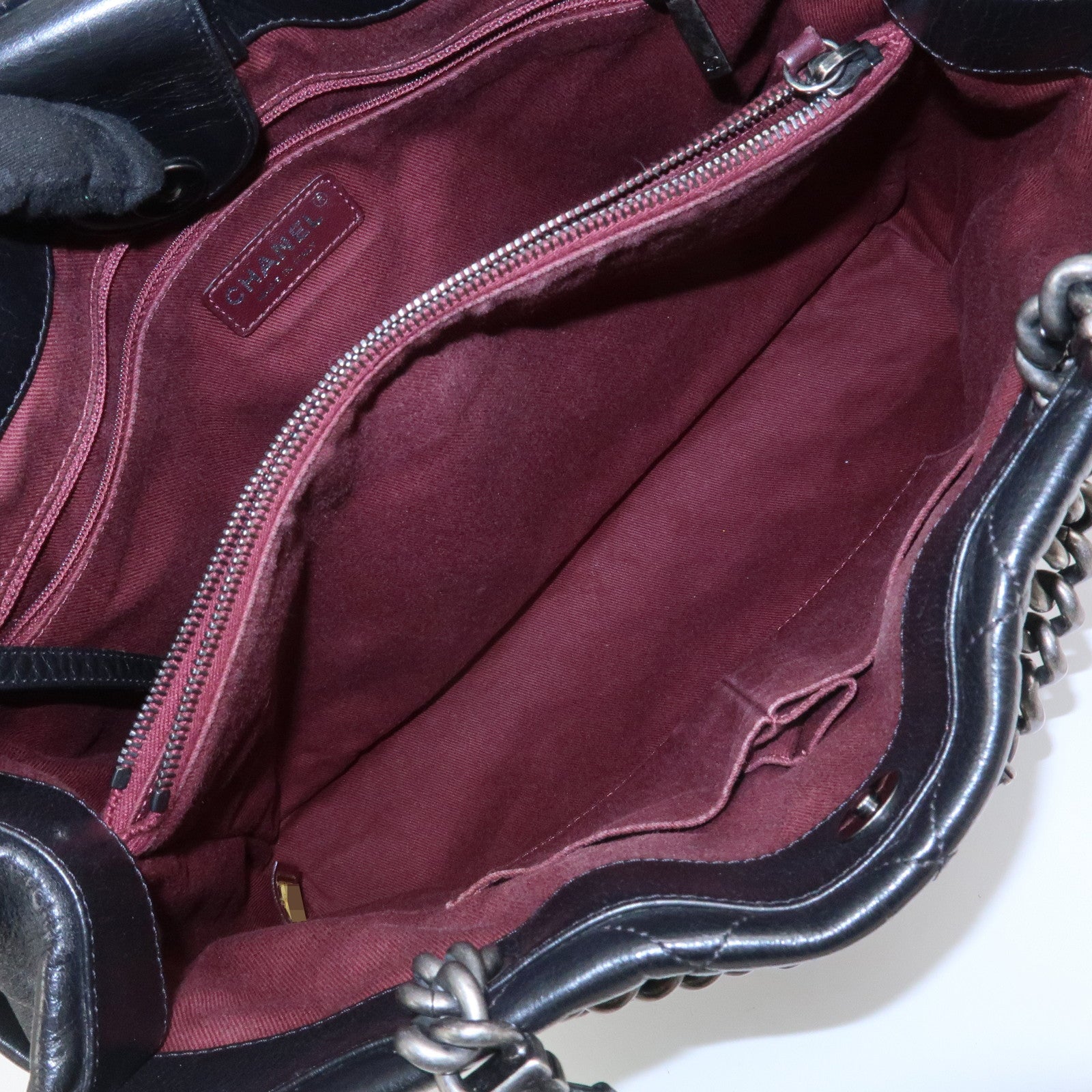 CHANEL Matelasse Calf Leather Chain Tote Bag Black