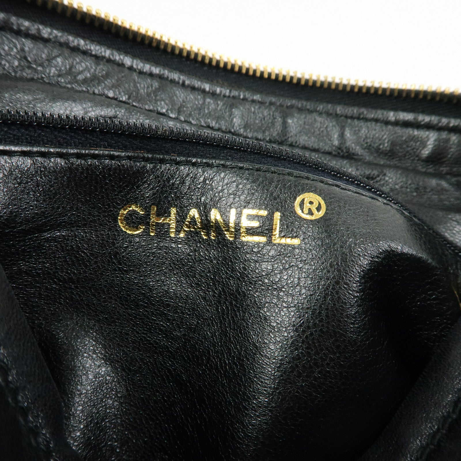 CHANEL Matelasse Lambskin Chain Shoulder Bag Crossbody Bag Black