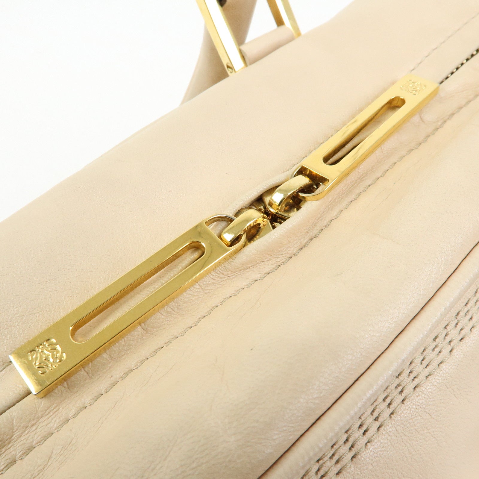 LOEWE Anagram Amazona 28 Nappa Leather Hand Bag Boston Bag Beige