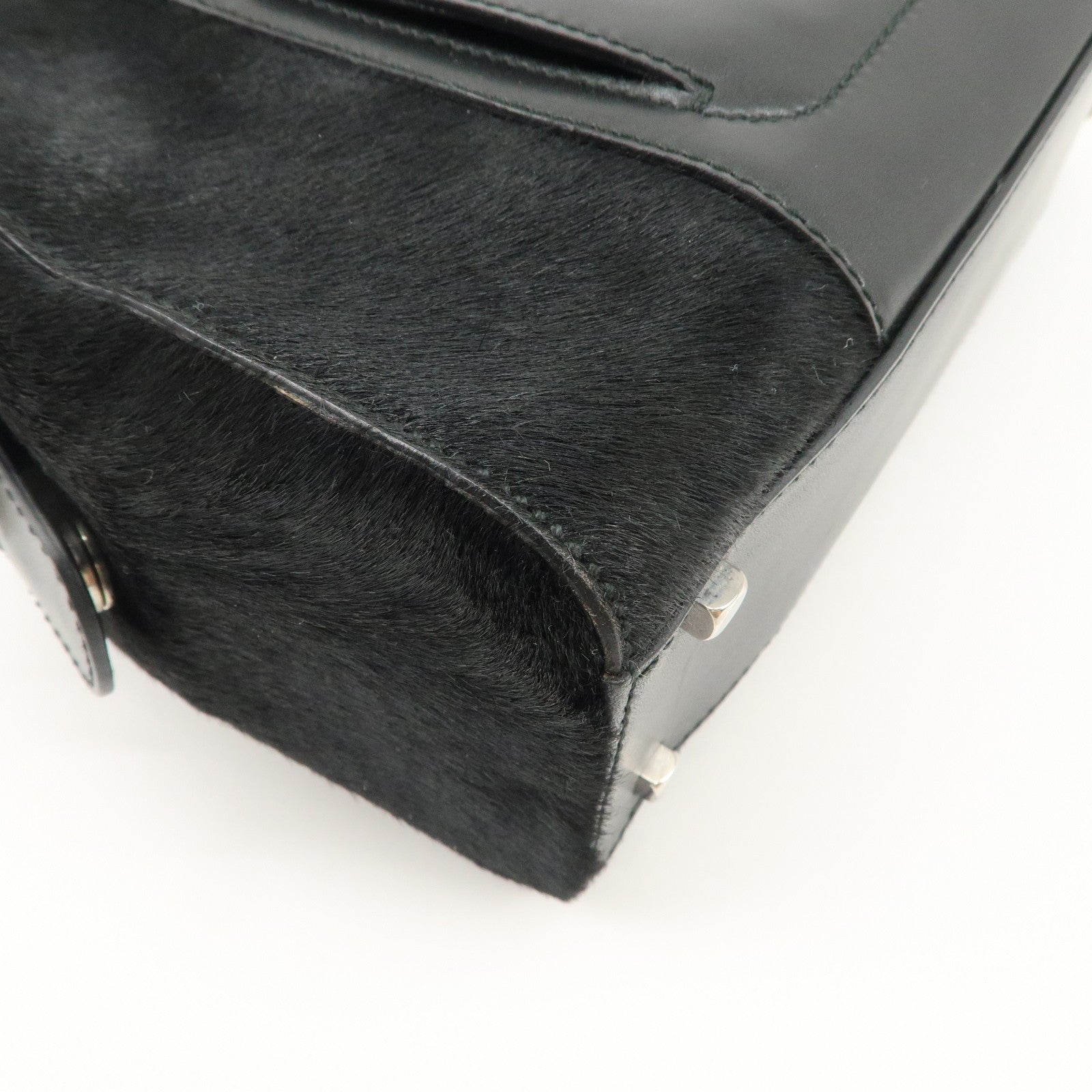 Ferragamo Gancini Leather Unborn Calf Hand Bag Black Used