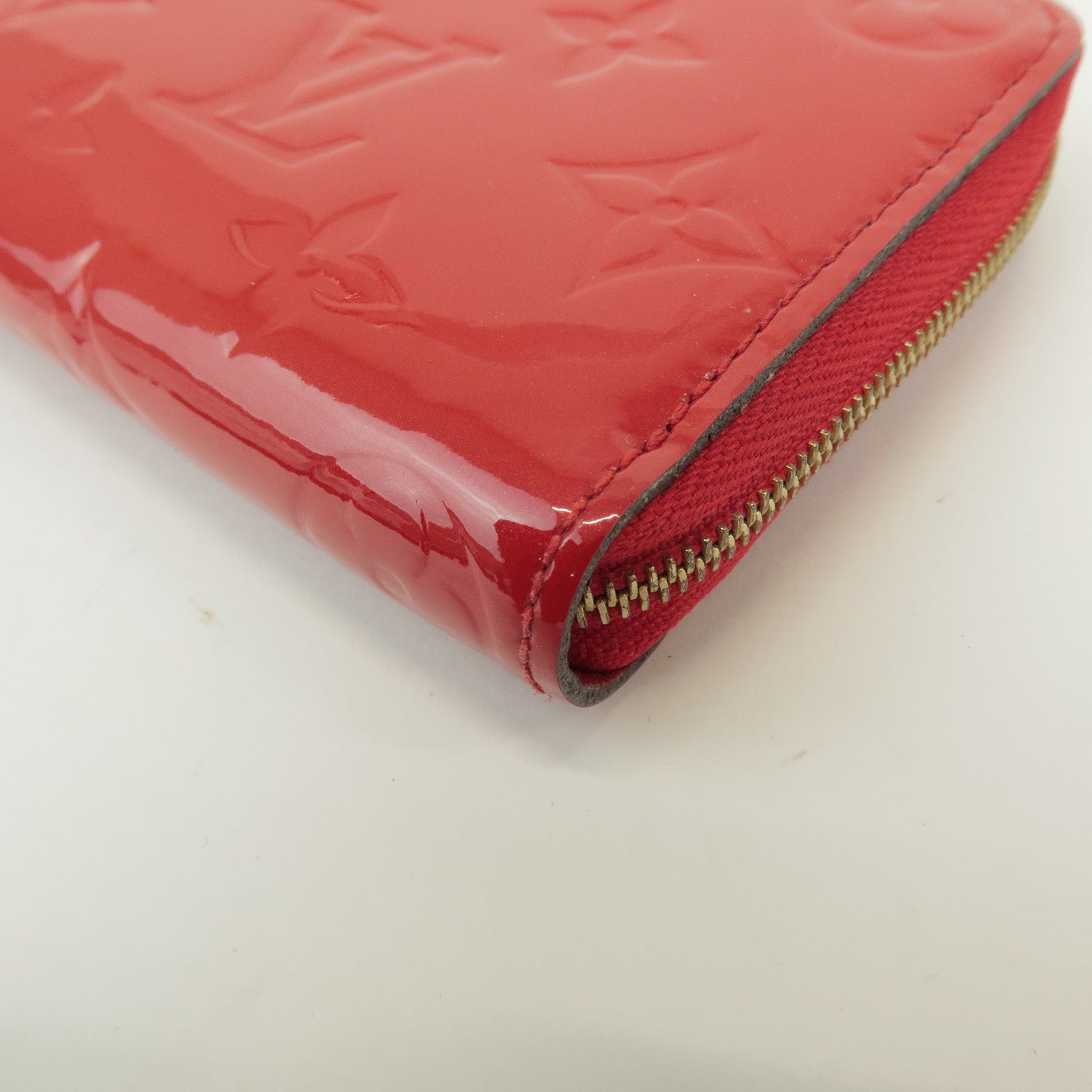 Louis Vuitton Monogram Vernis Zippy Coin Purse Pomme d'Amour M93608