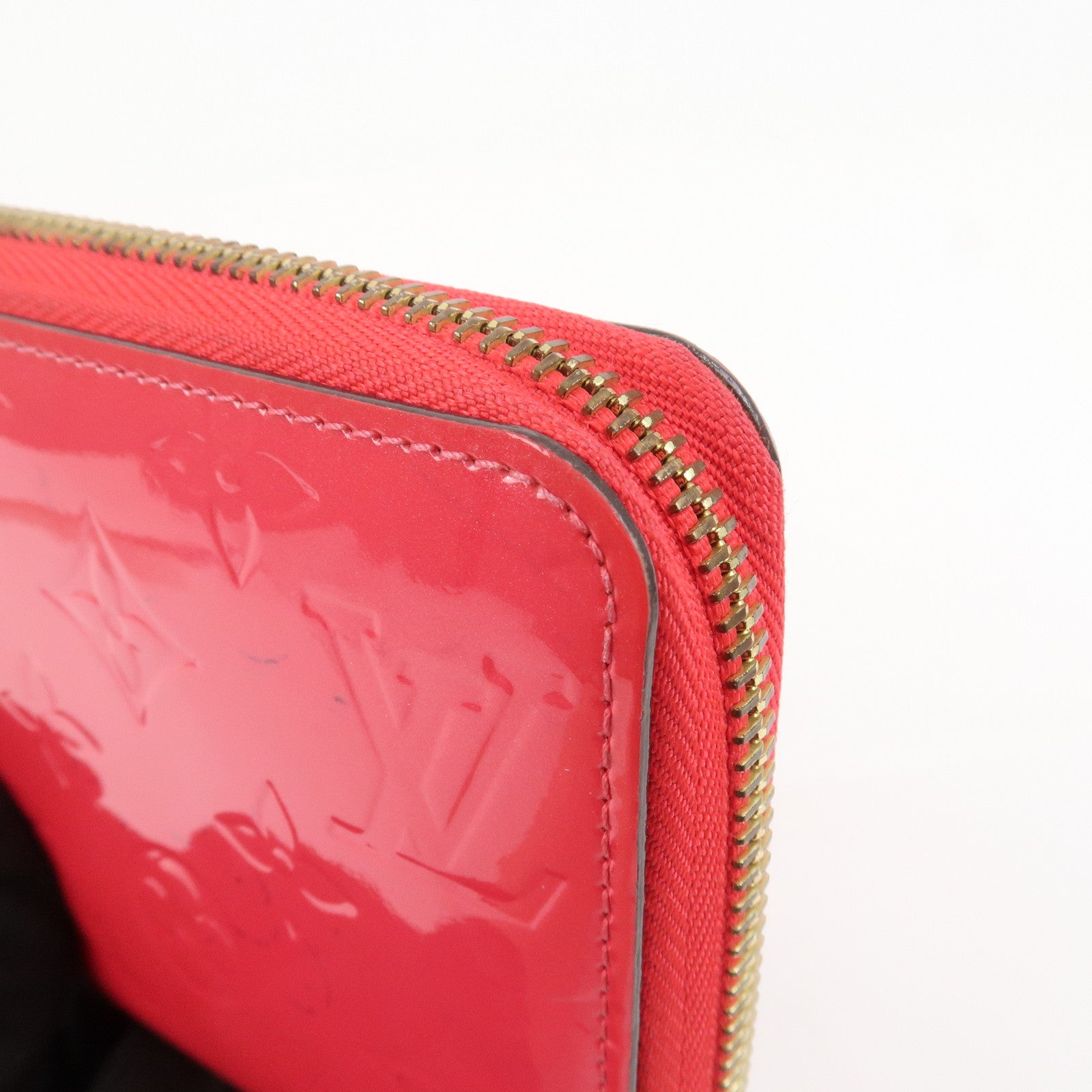 Louis Vuitton Monogram Vernis Zippy Wallet Rouge Grenadine M91732