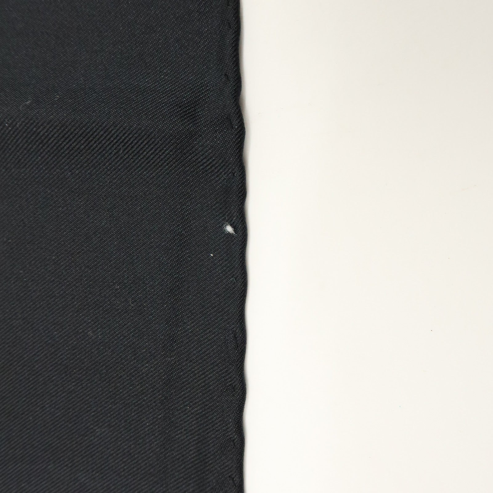 HERMES Carre 90 Silk 100% CHIFFRES ET MONOGRAMMES ANNEE Scarf Black
