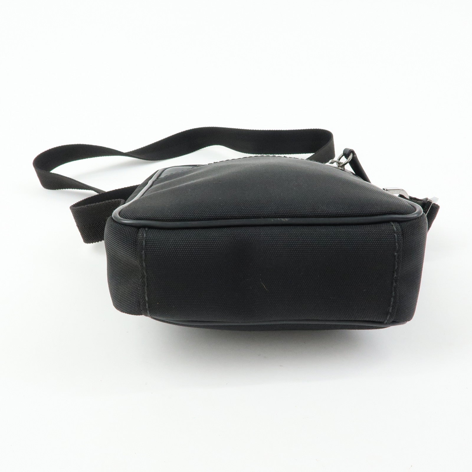 GUCCI Logo Canvas Leather Shoulder Crossbody Bag Black 101680