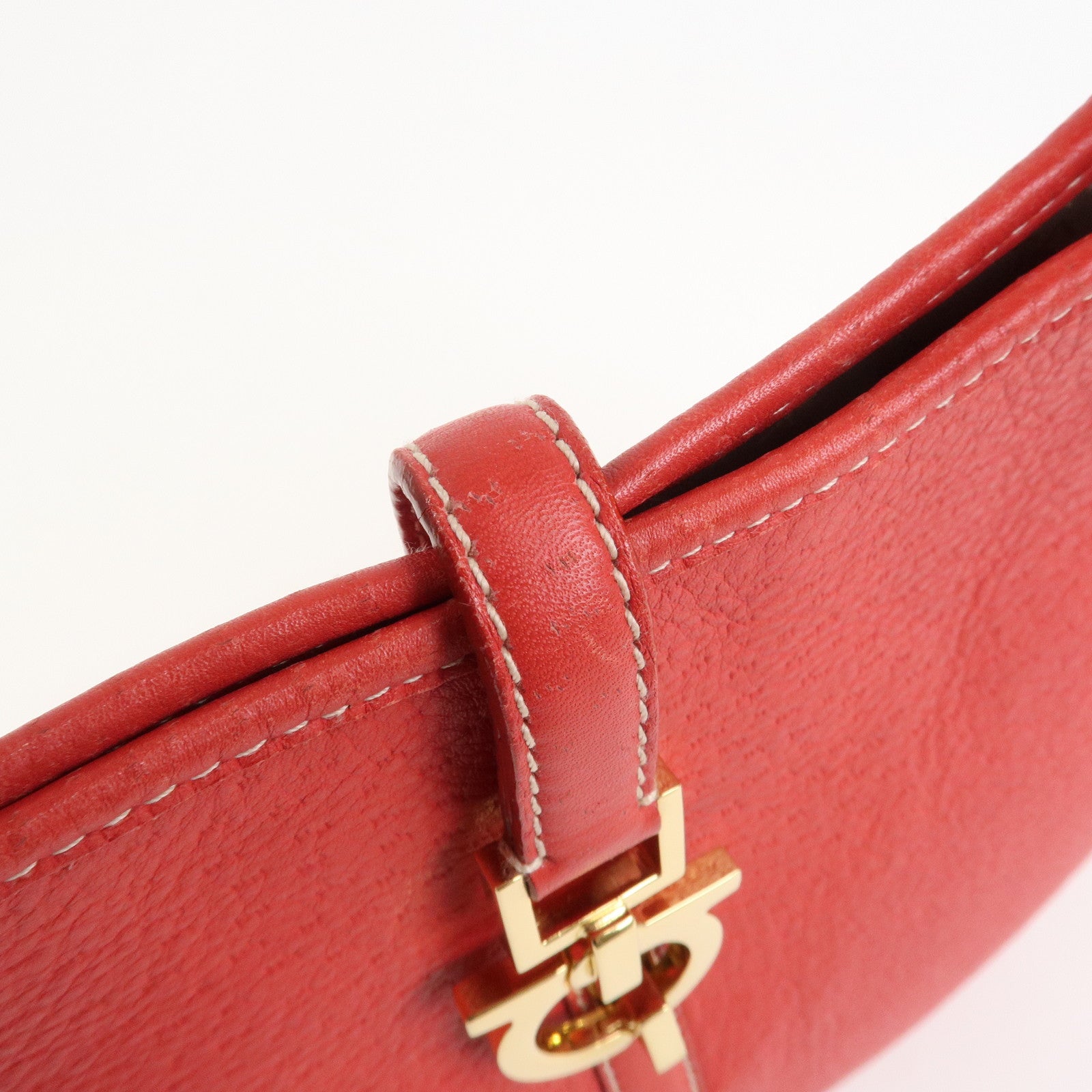Ferragamo Gancini Leather Shoulder Bag Red