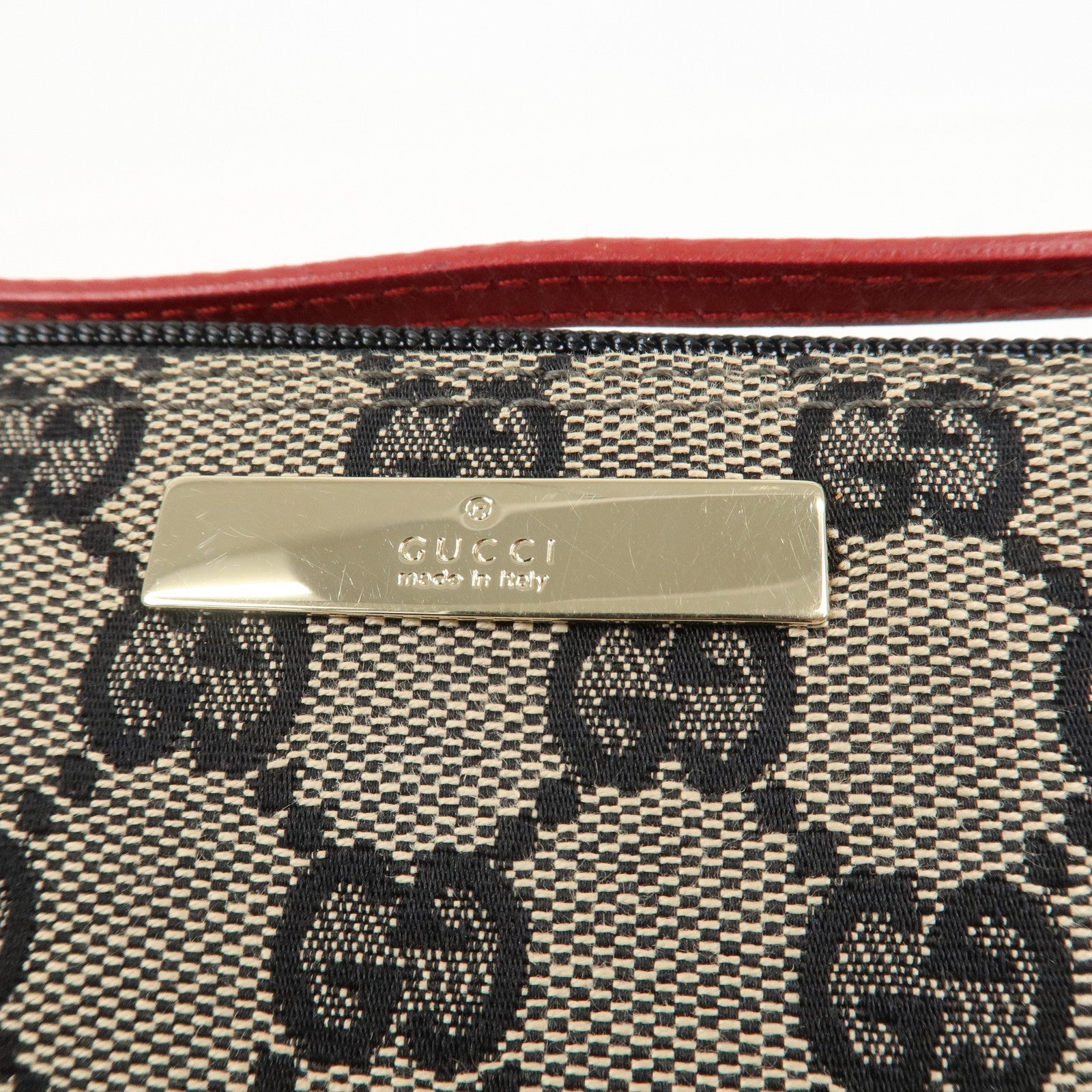 GUCCI GG Canvas Leather Accessory Pouch Hand Bag 039.1103