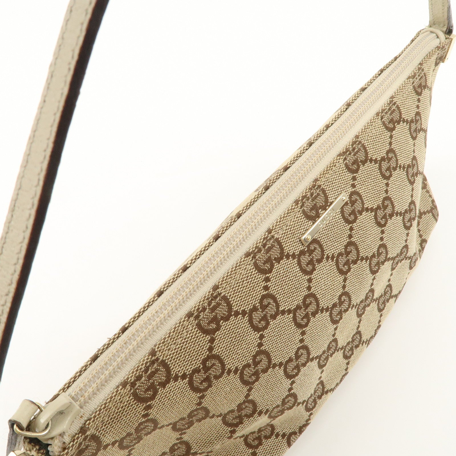 GUCCI Boat Bag GG Canvas Leather Bag Hand Bag Pouch Beige Ivory 07198 Used