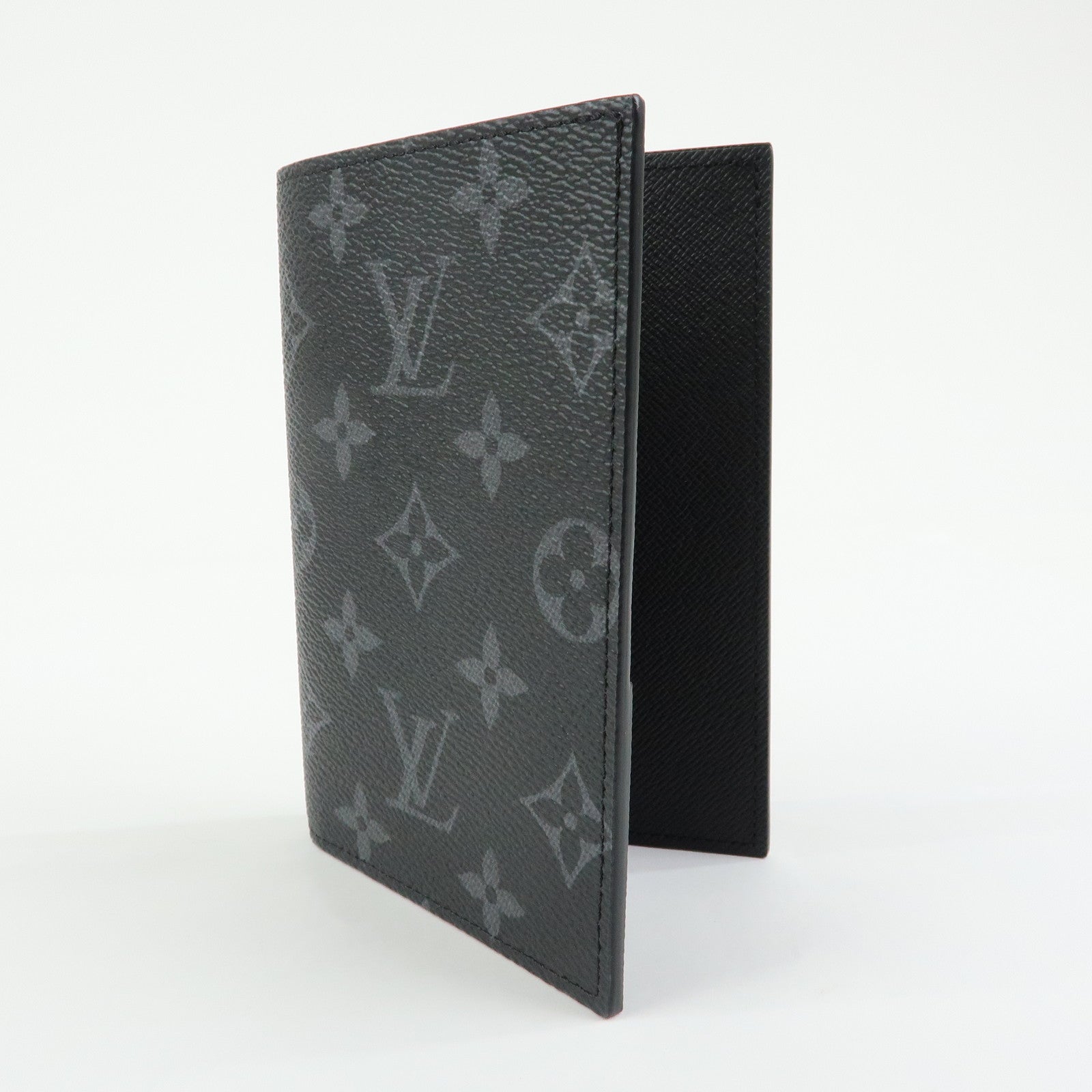 Louis Vuitton Monogram Eclipse Couverture de Passeport NM M64501